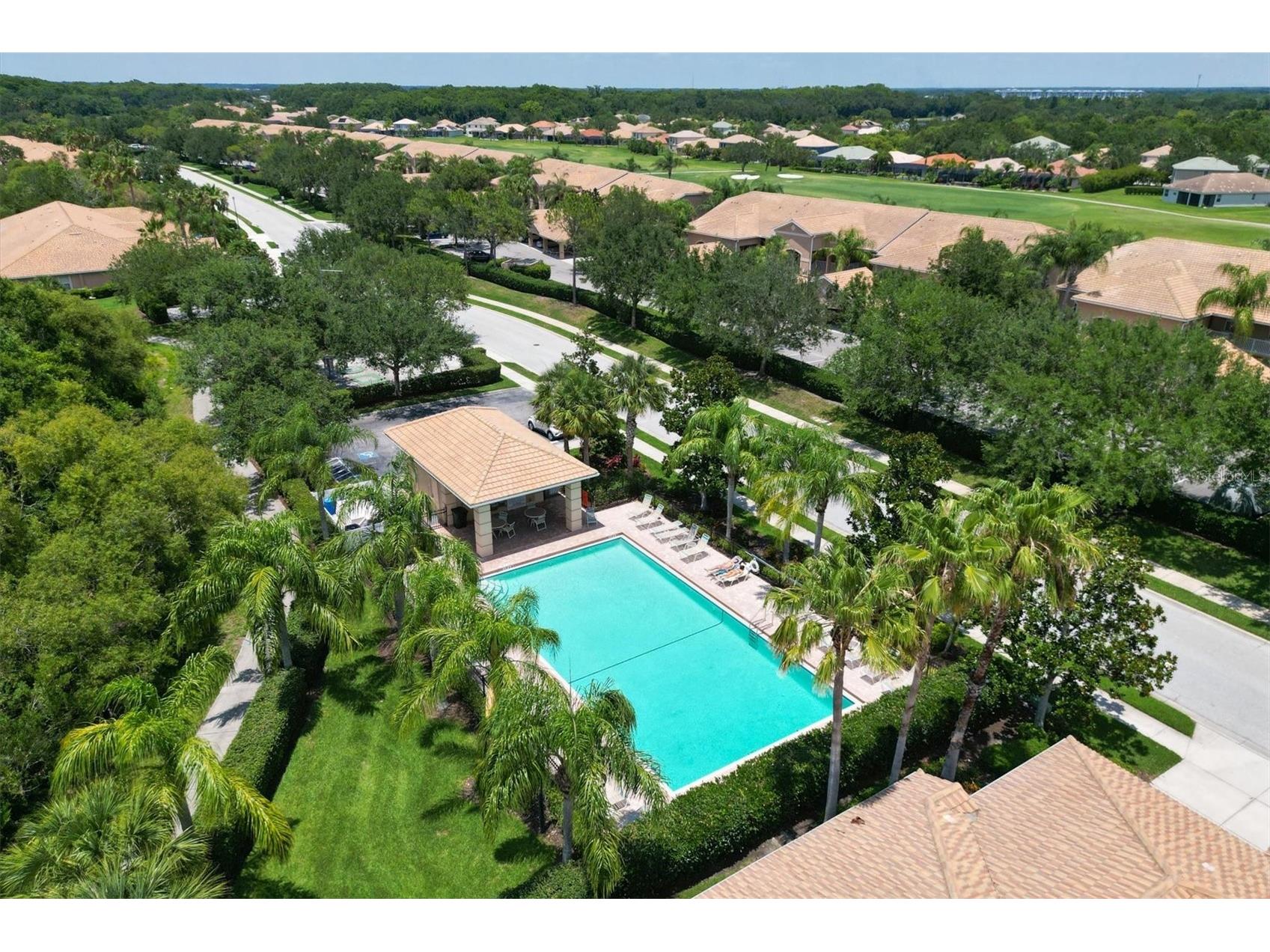 1011 Fairwaycove Lane #202 Bradenton FL 34212 A4690438 image44