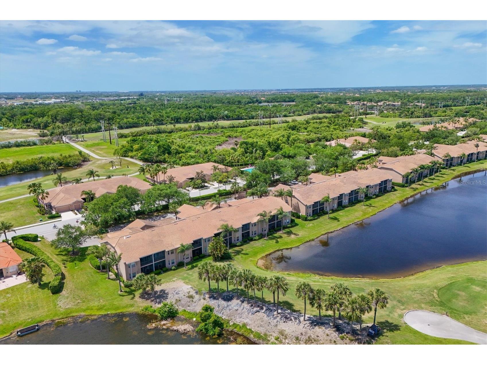 1011 Fairwaycove Lane #202 Bradenton FL 34212 A4690438 image5