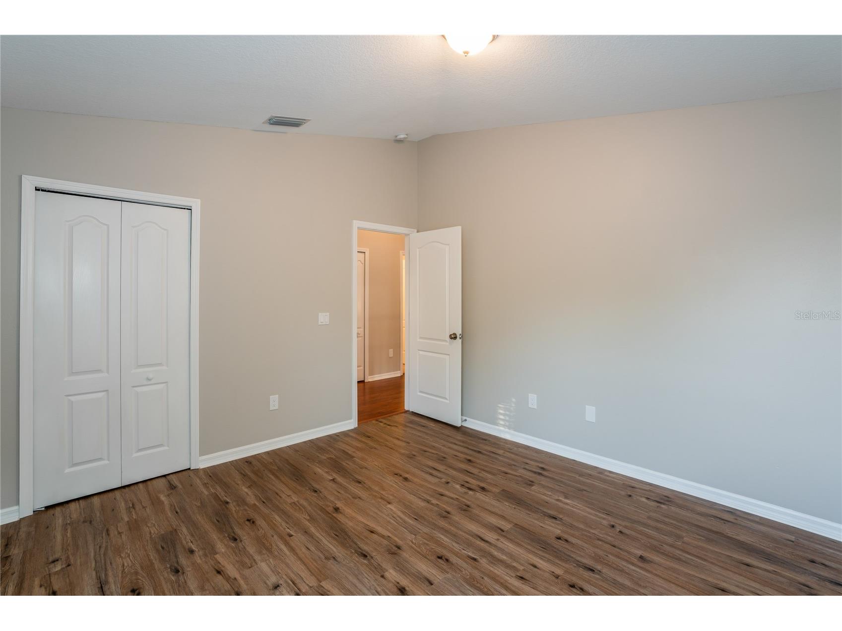 1011 Lake Shore Ranch Drive Seffner FL 33584 C7525631 image9