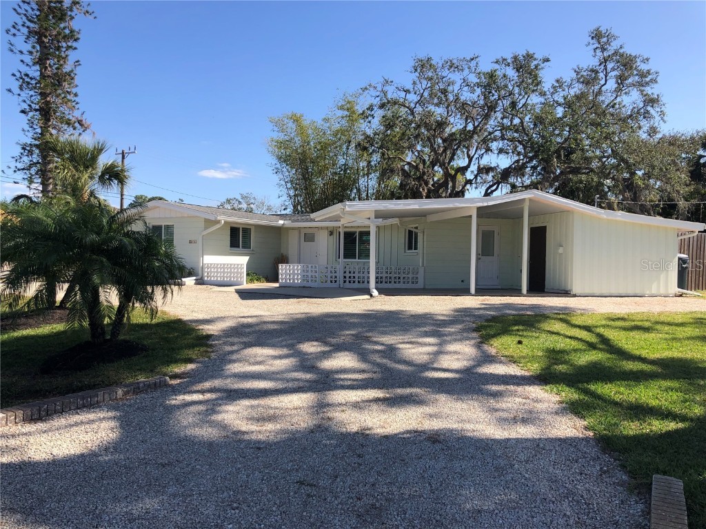 1011 Lemon Bay Drive Venice FL 34293 A4559872 image1