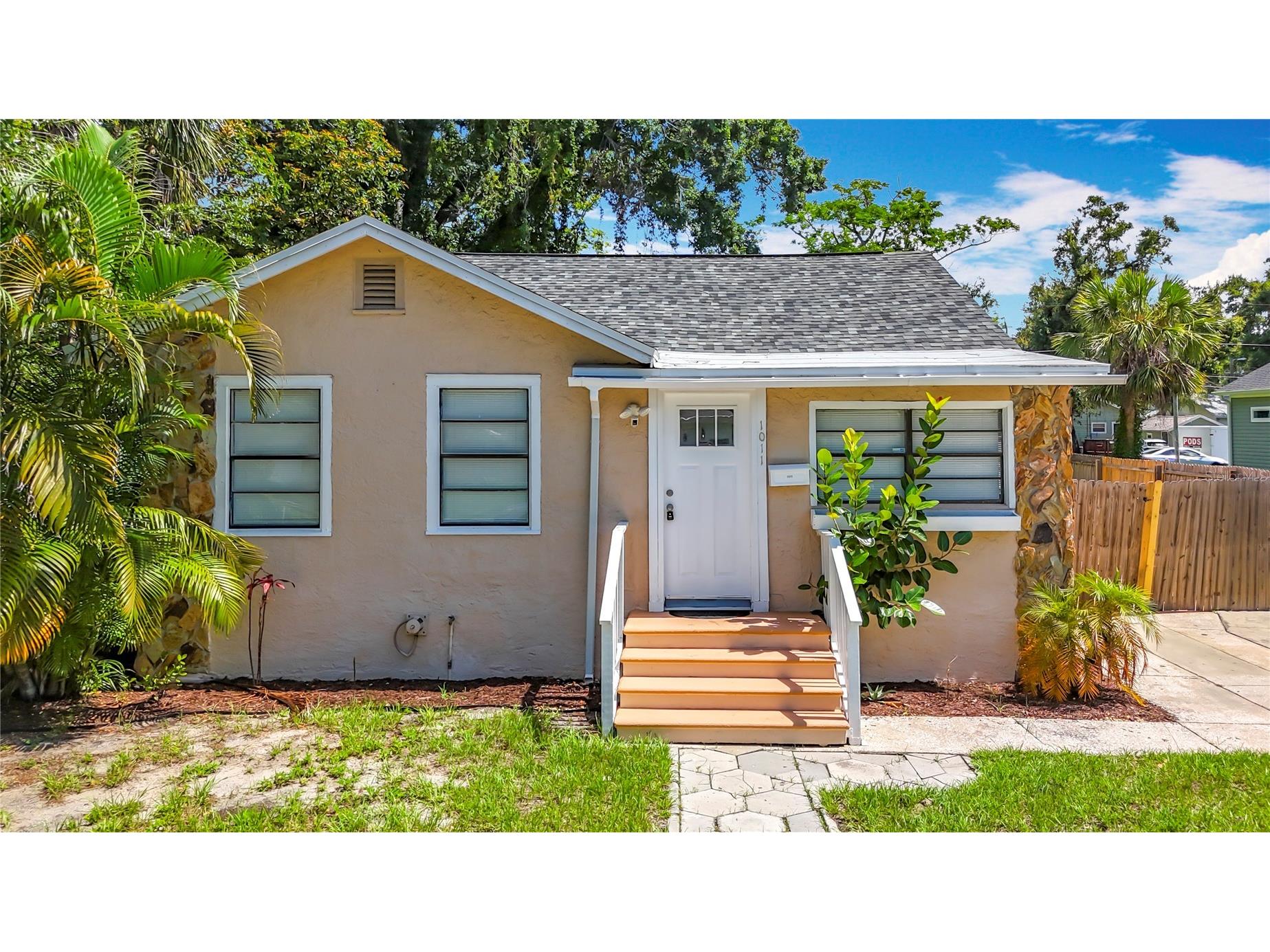 1011 Newton Avenue S Saint Petersburg FL 33705 TB8396638 image1
