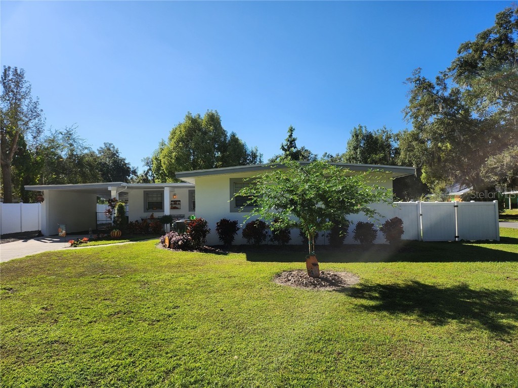 1011 Oakland Heights Avenue Plant City FL 33563 T3480972 image1