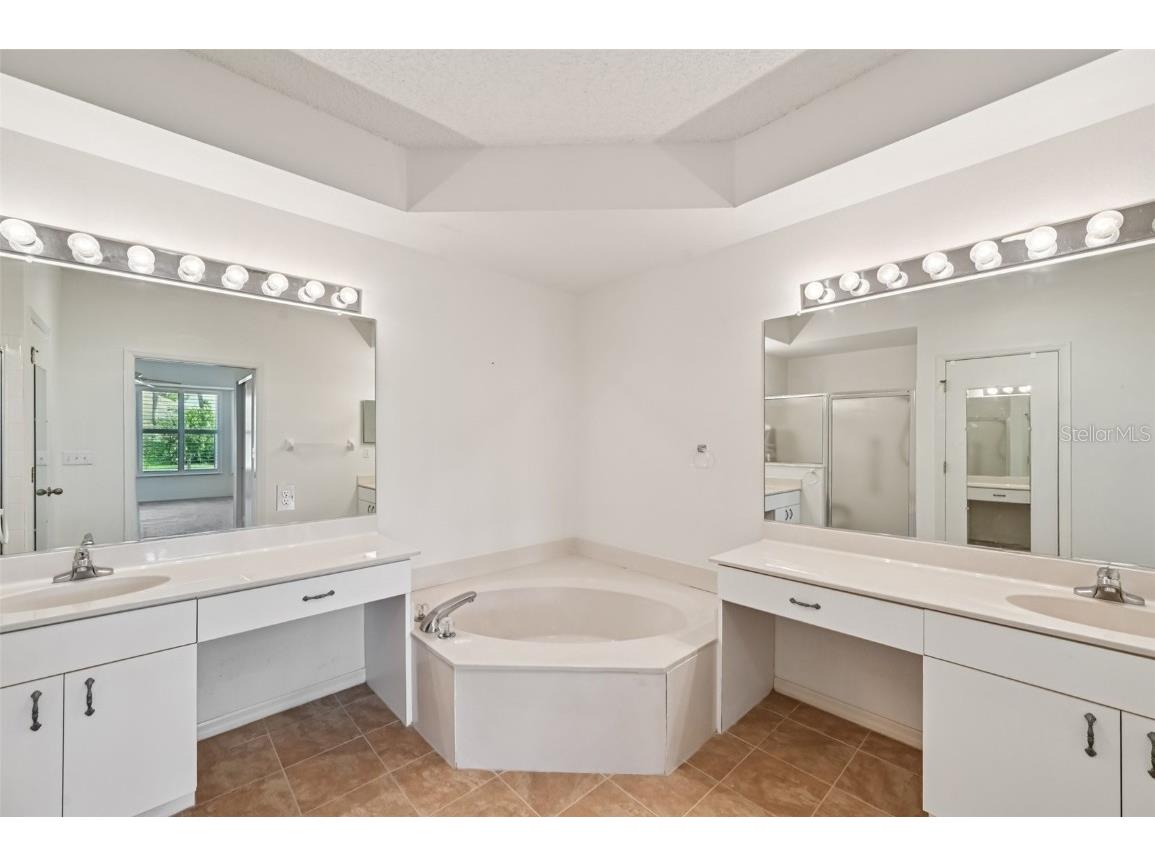 1011 Otter Mill Way Sun City Center FL 33573 TB8407802 image21