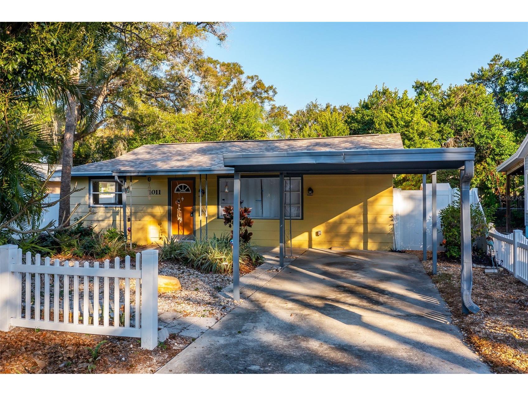 1011 Park Drive Dunedin FL 34698 TB8459116 image1