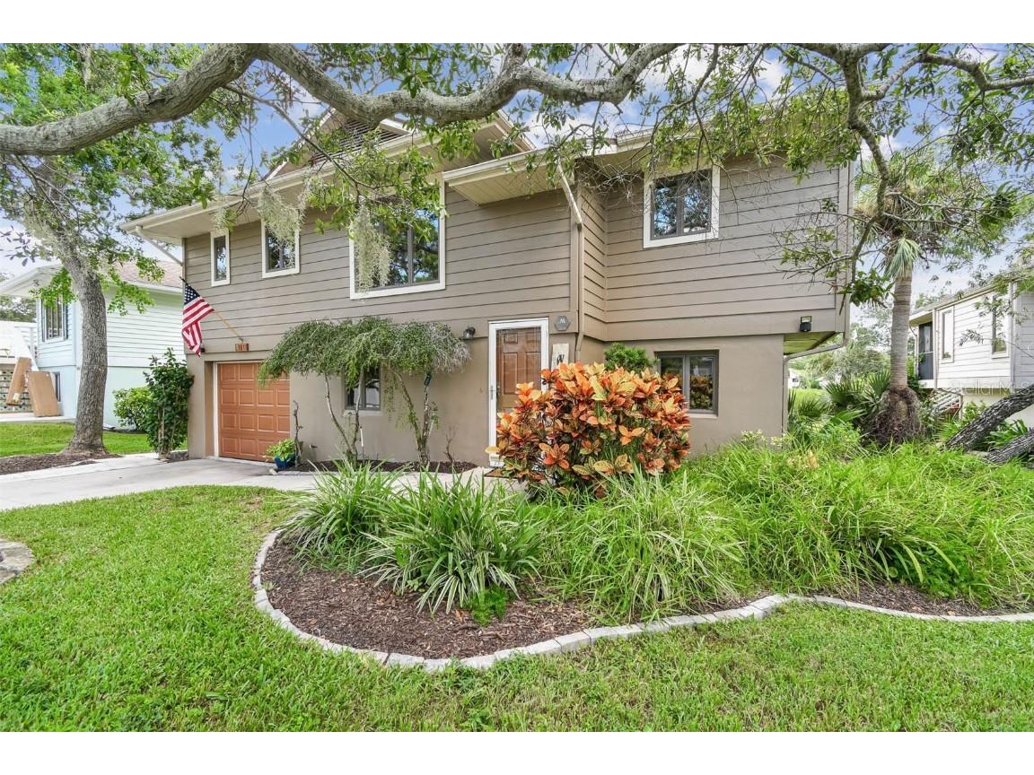 1011 S Pointe Alexis Drive Tarpon Springs FL 34689 - LAKE AVOCA TB8420782 image1