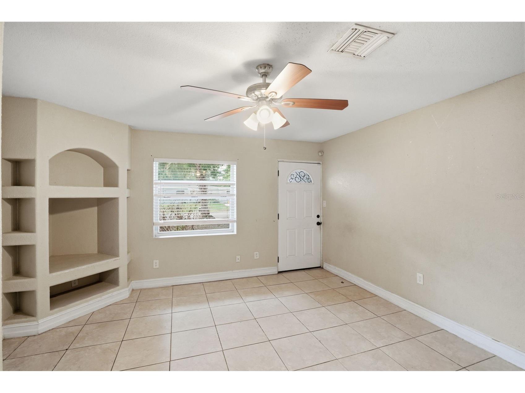1011 Santa Barbara Road Orlando FL 32808 O6404866 image4