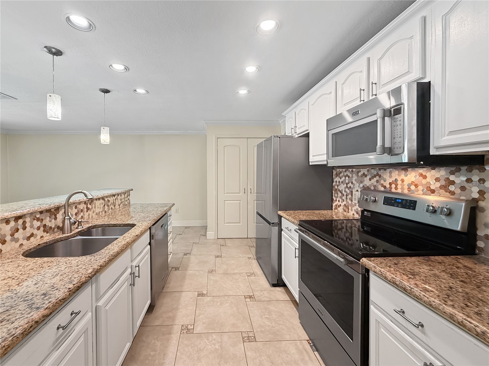 1011 Winding Oaks Drive Palm Harbor FL 34683 TB8525903 image27