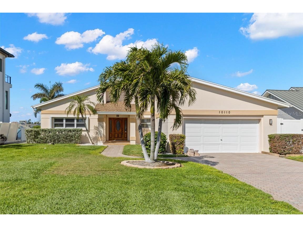 10110 Yacht Club Drive Treasure Island FL 33706 - BOCA CEICA BAY TB8373780 image1