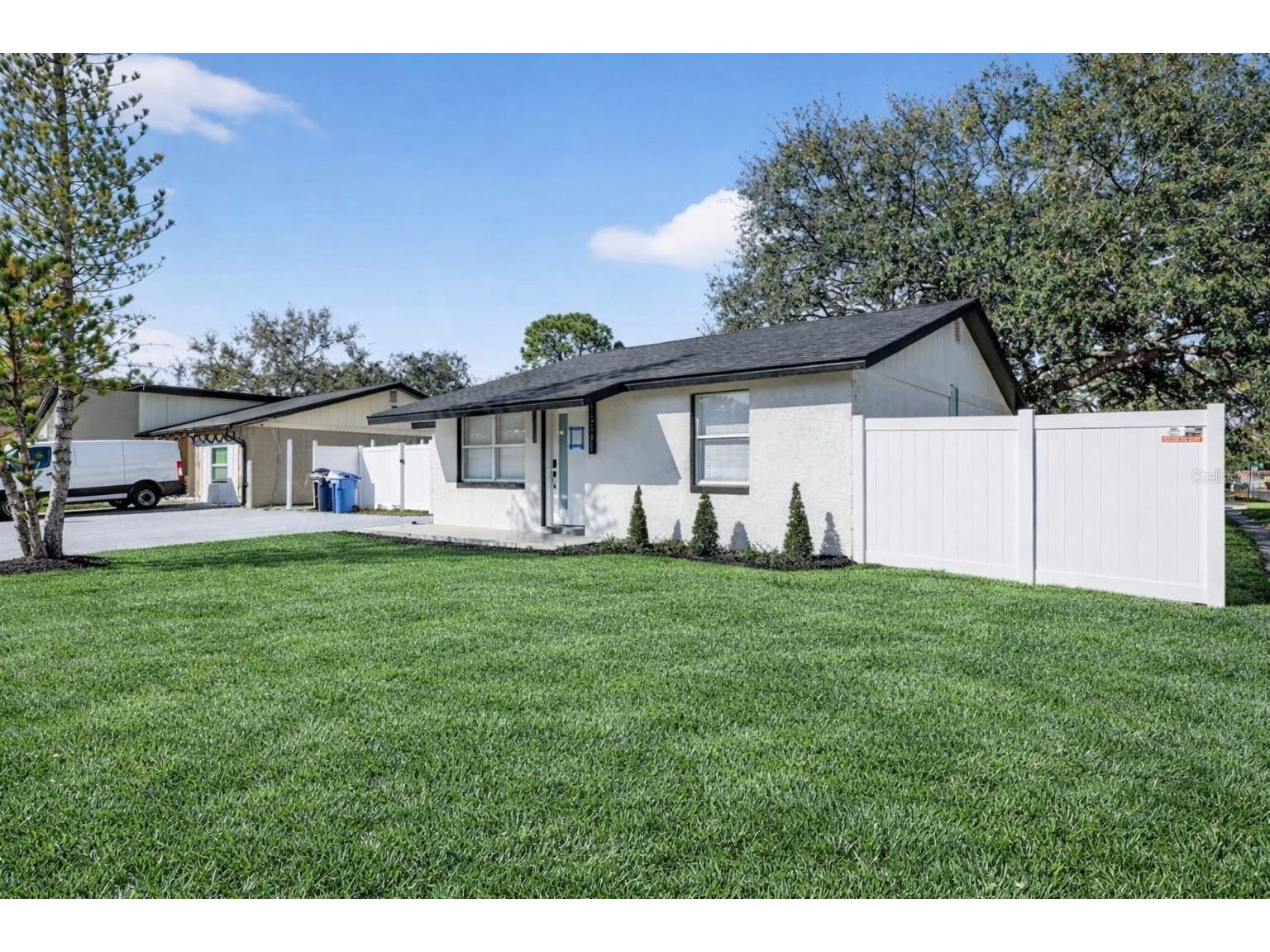 10111 Pine Trails Court Tampa FL 33615 TB8467990 image1