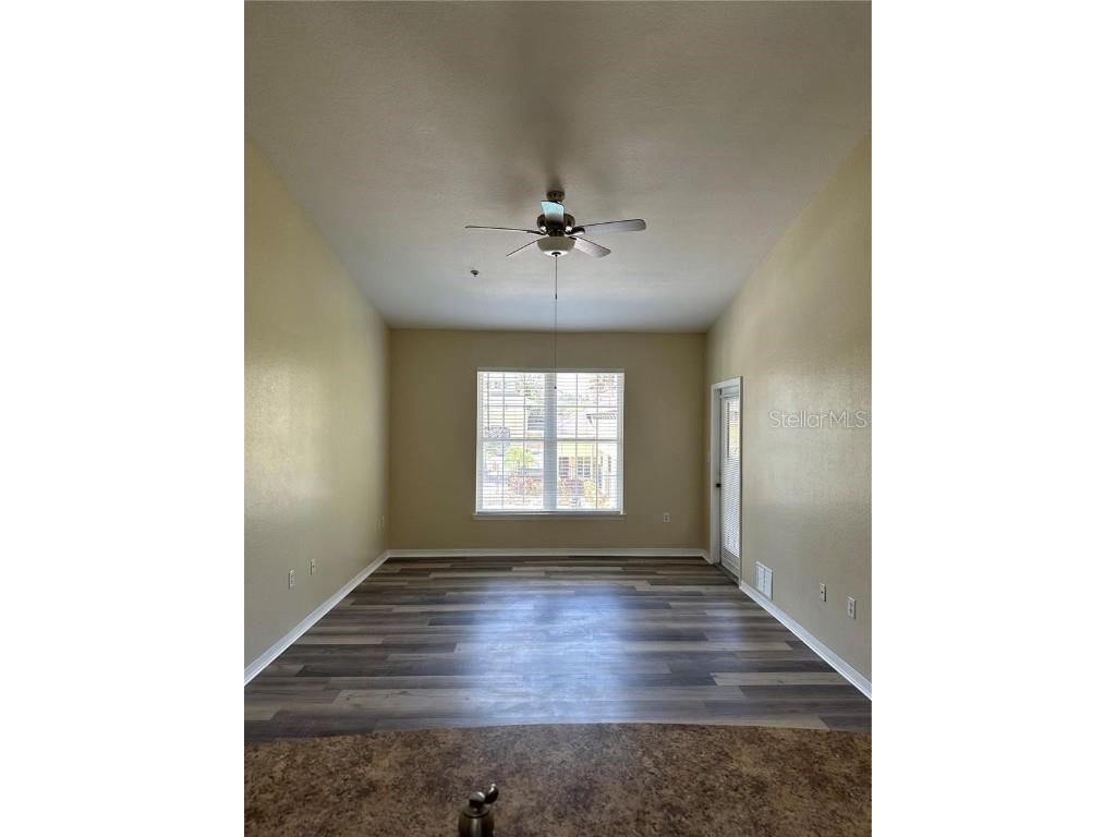 10112 Courtney Palms Boulevard #201 Tampa FL 33619 TB8445338 image8