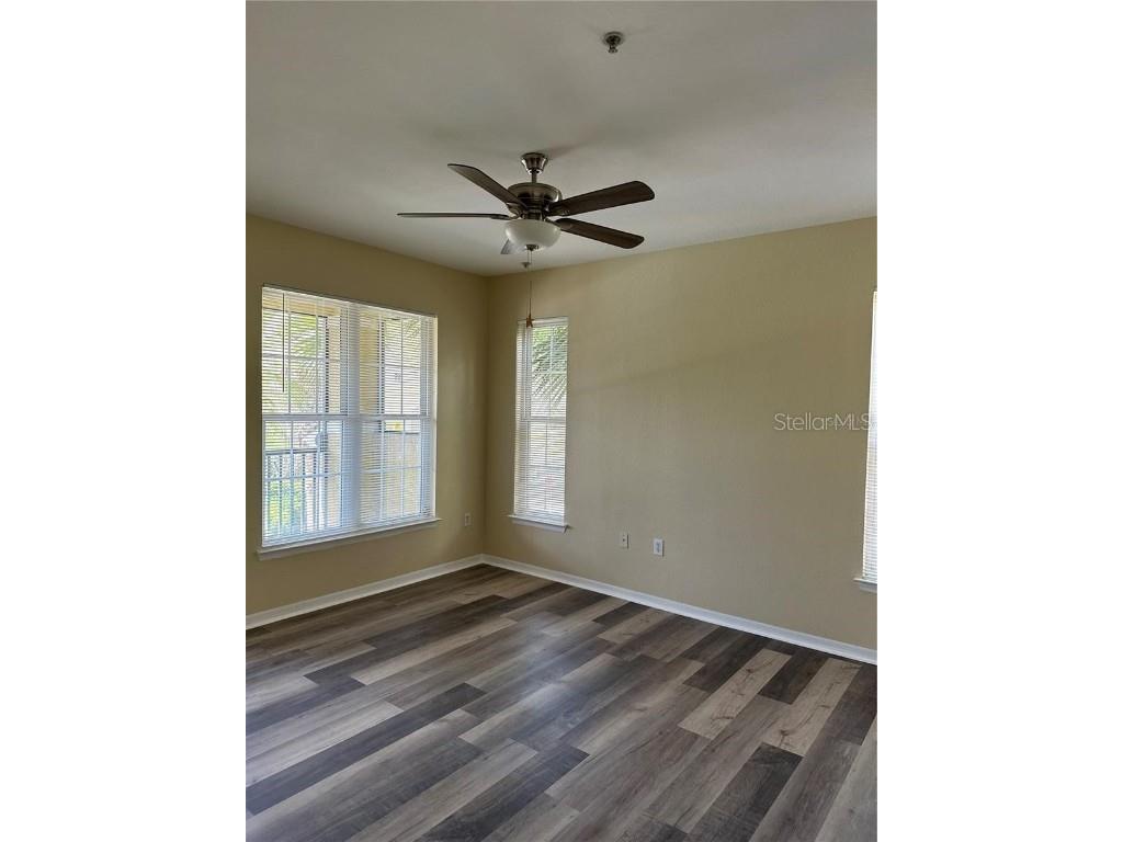 10112 Courtney Palms Boulevard #201 Tampa FL 33619 TB8445338 image9