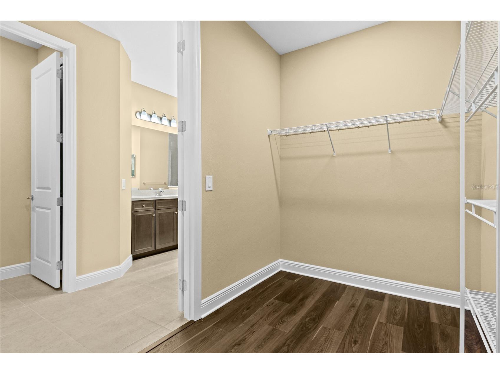 10112 Lake Wales Circle Sarasota FL 34241 A4693765 image21