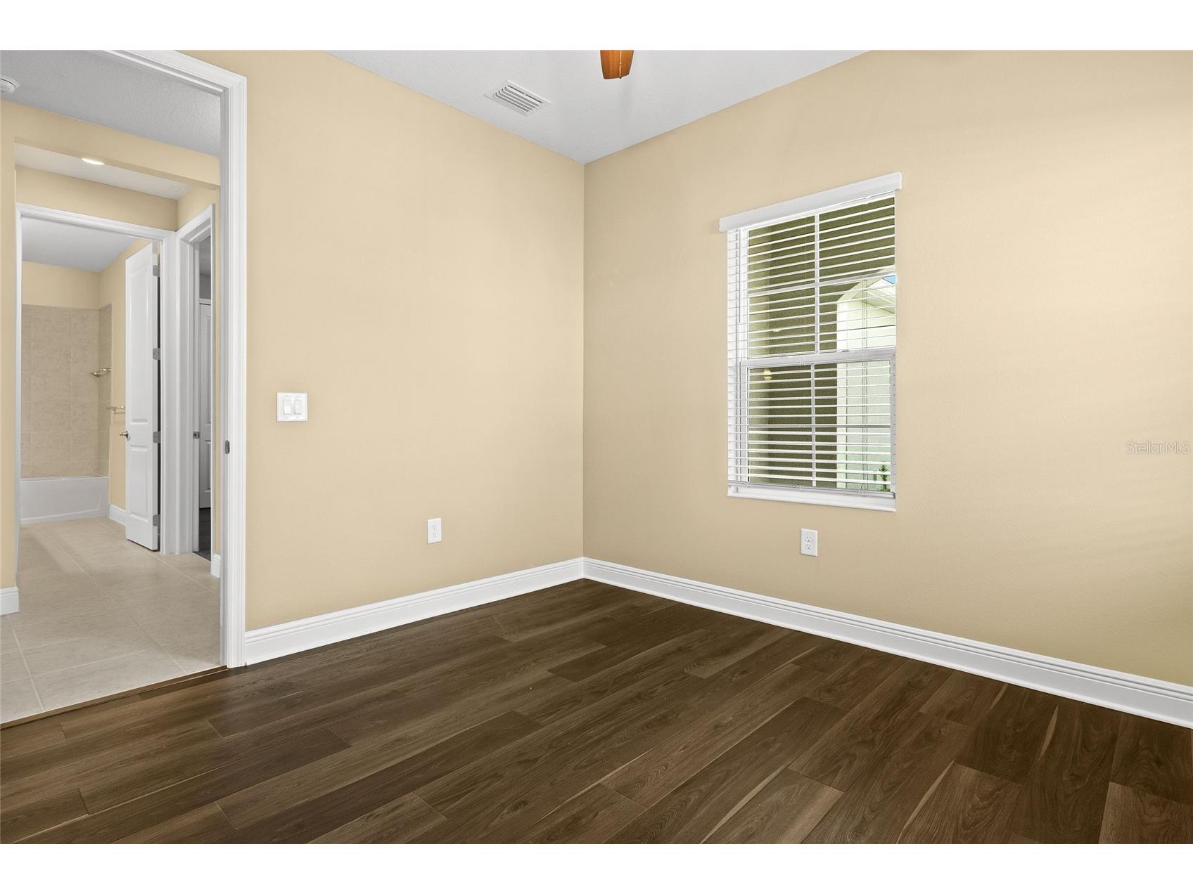 10112 Lake Wales Circle Sarasota FL 34241 A4693765 image28
