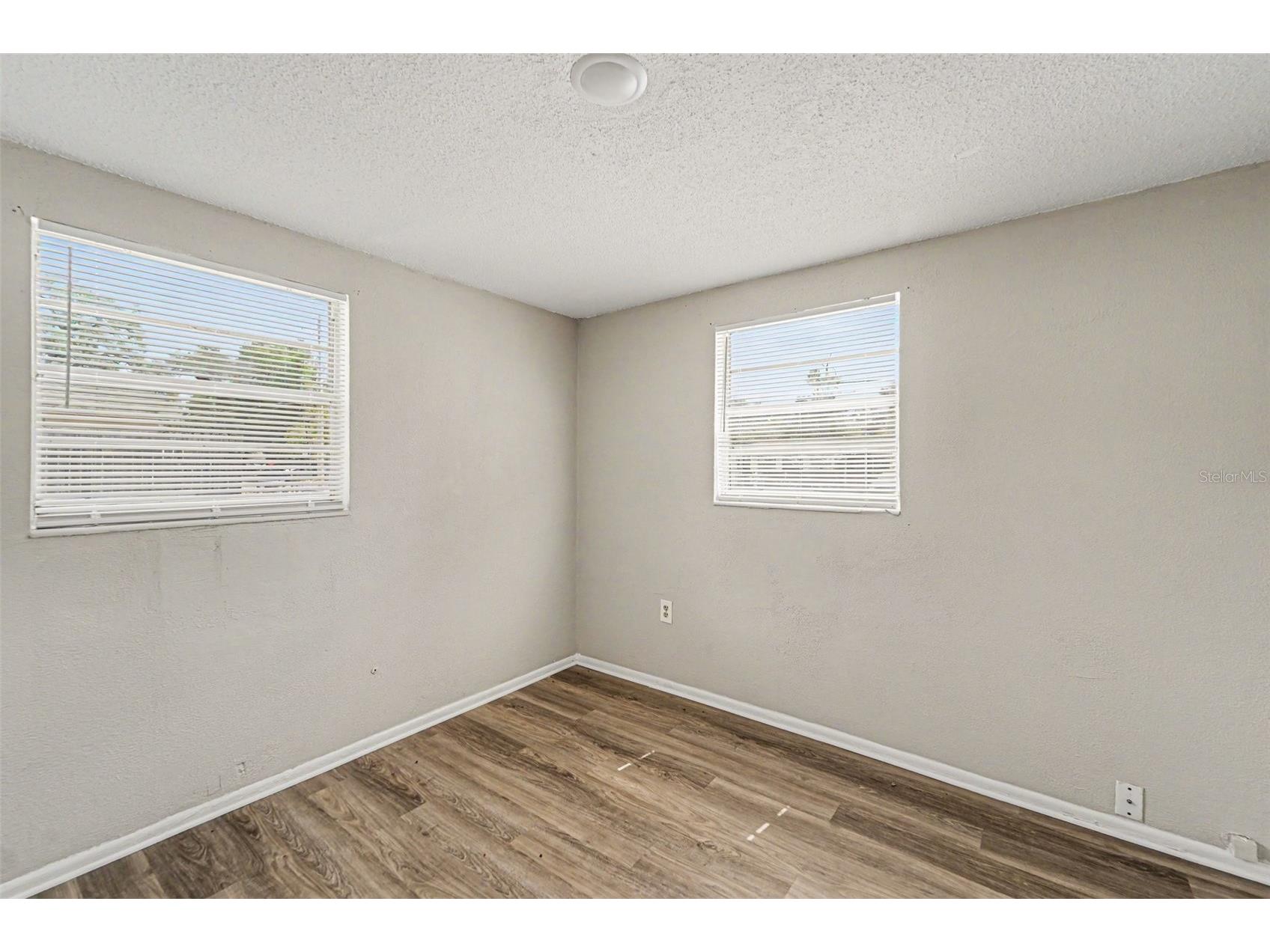 10112 N Lantana Avenue Tampa FL 33612 O6409018 image10