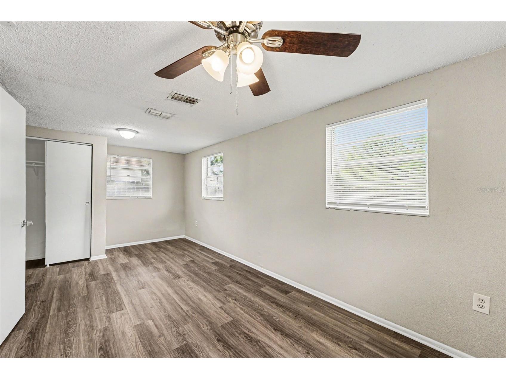 10112 N Lantana Avenue Tampa FL 33612 O6409018 image3