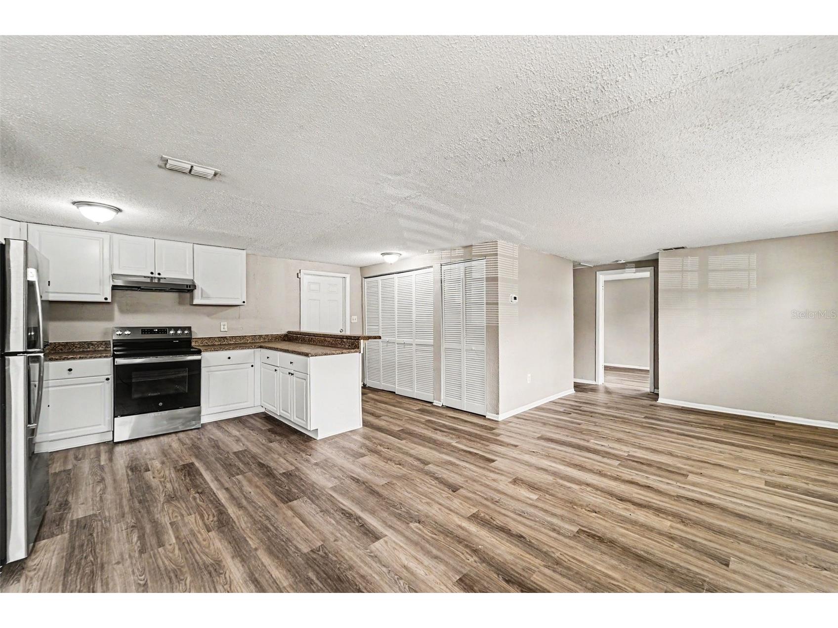 10112 N Lantana Avenue Tampa FL 33612 O6409018 image7