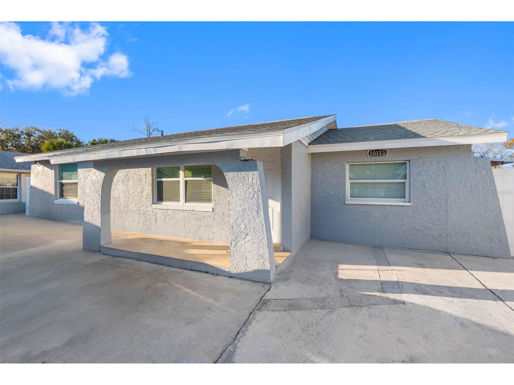 10113 Royal Acres Court Tampa FL 33615 TB8484585 image1