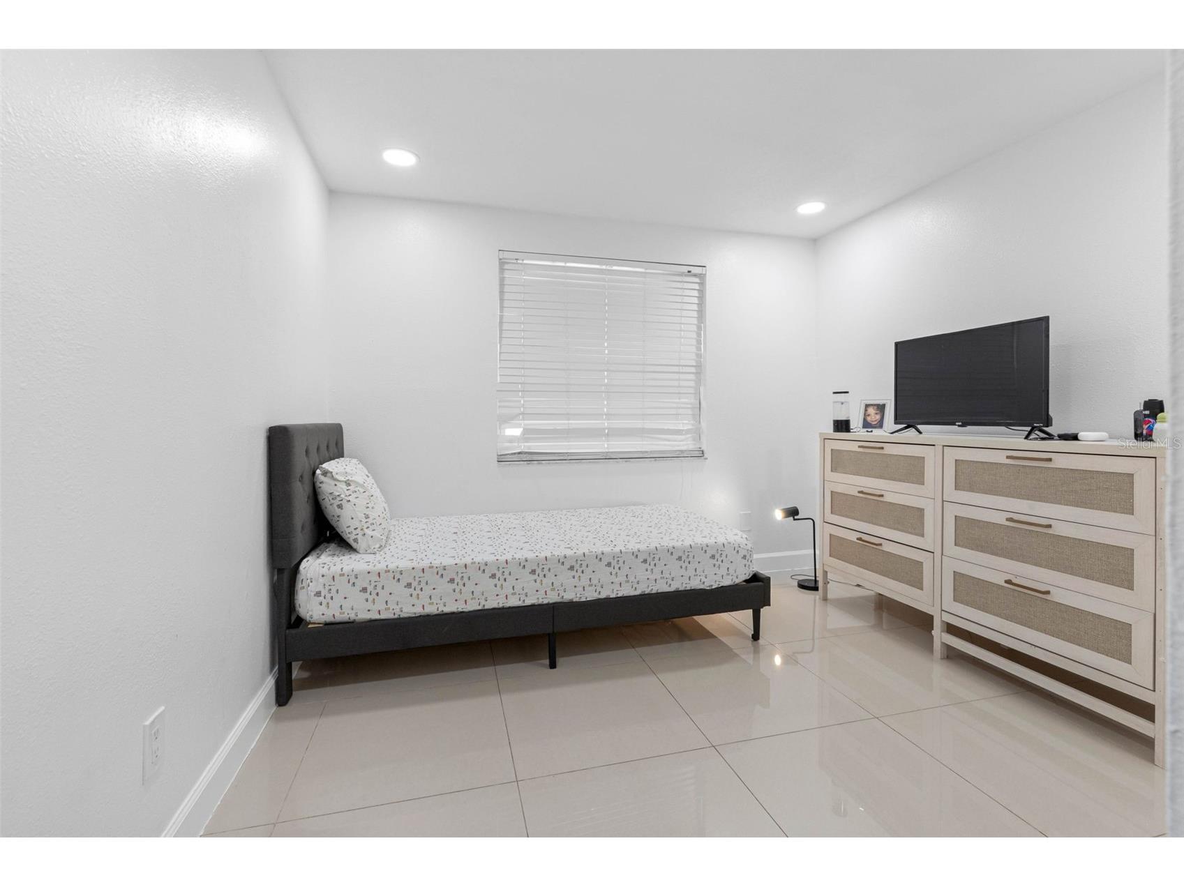 10113 Royal Acres Court Tampa FL 33615 TB8484585 image24