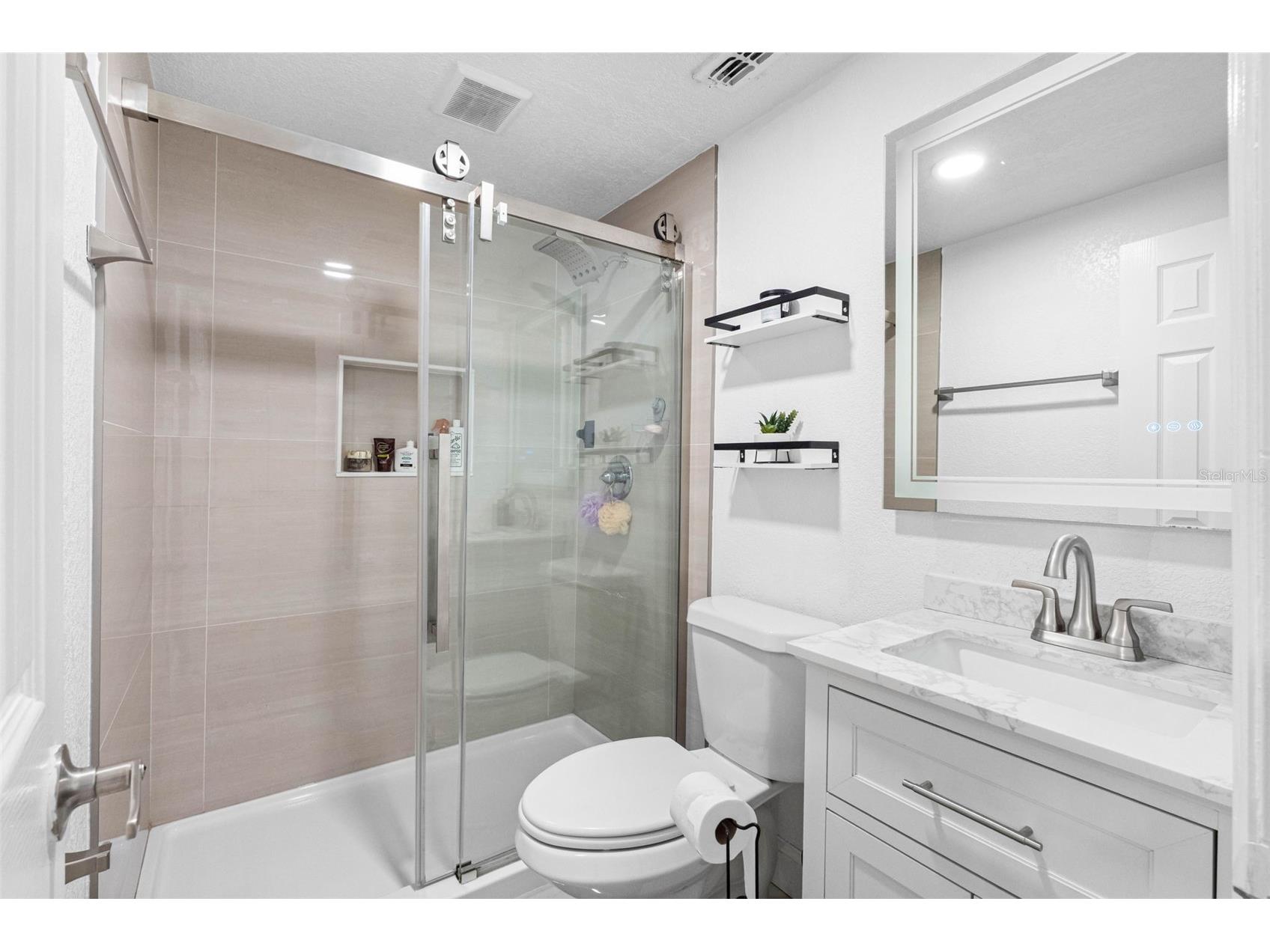 10113 Royal Acres Court Tampa FL 33615 TB8484585 image26