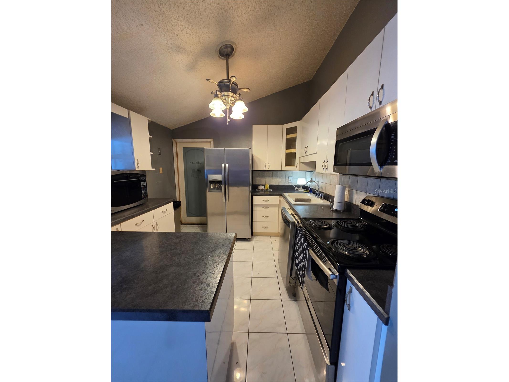 10113 Timber Oaks Court Tampa FL 33615 TB8505496 image15