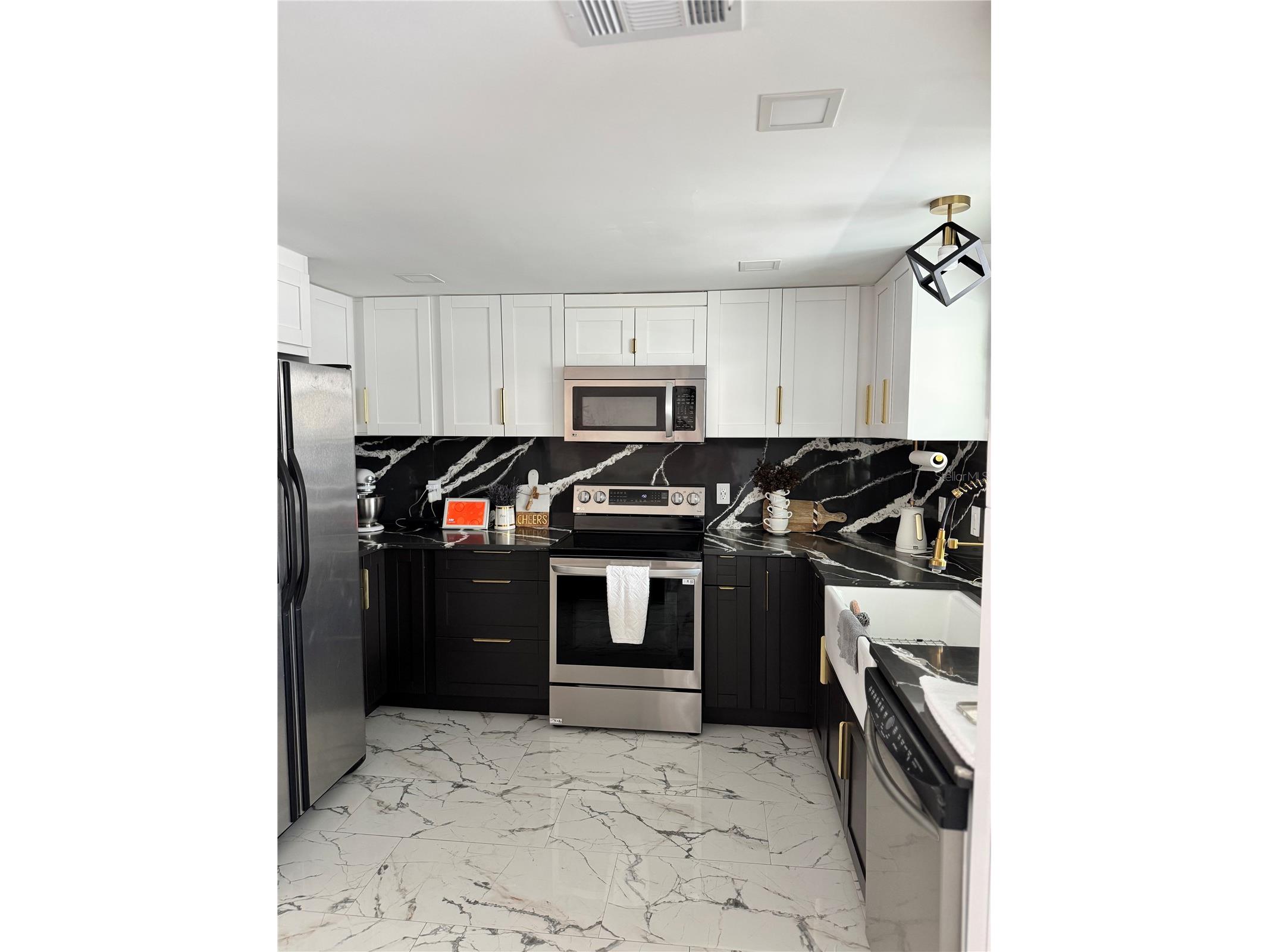 10114 Briarwick Court Tampa FL 33615 TB8518261 image12