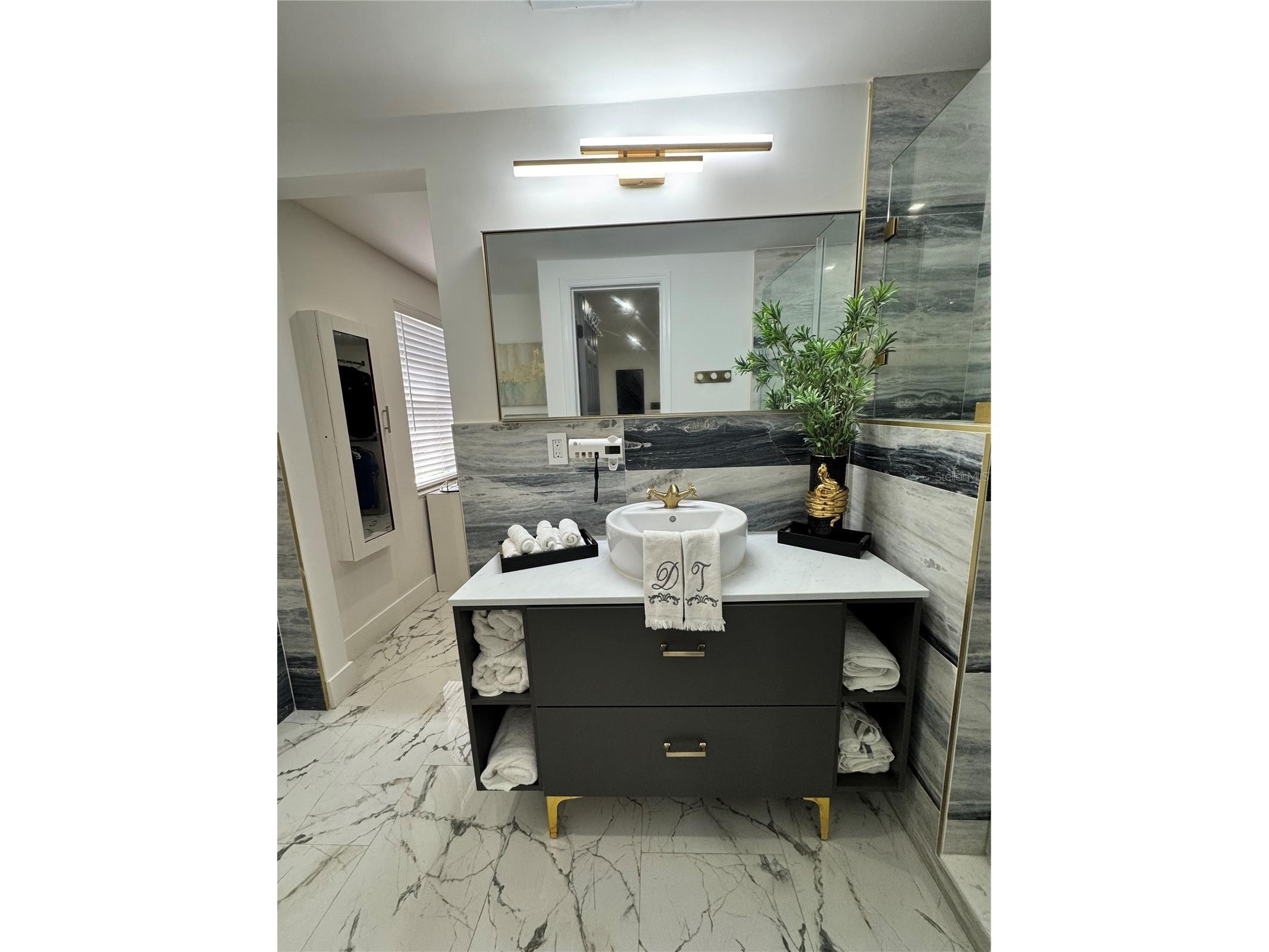 10114 Briarwick Court Tampa FL 33615 TB8518261 image21