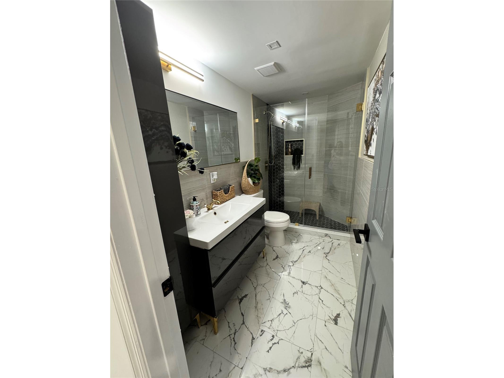 10114 Briarwick Court Tampa FL 33615 TB8518261 image26