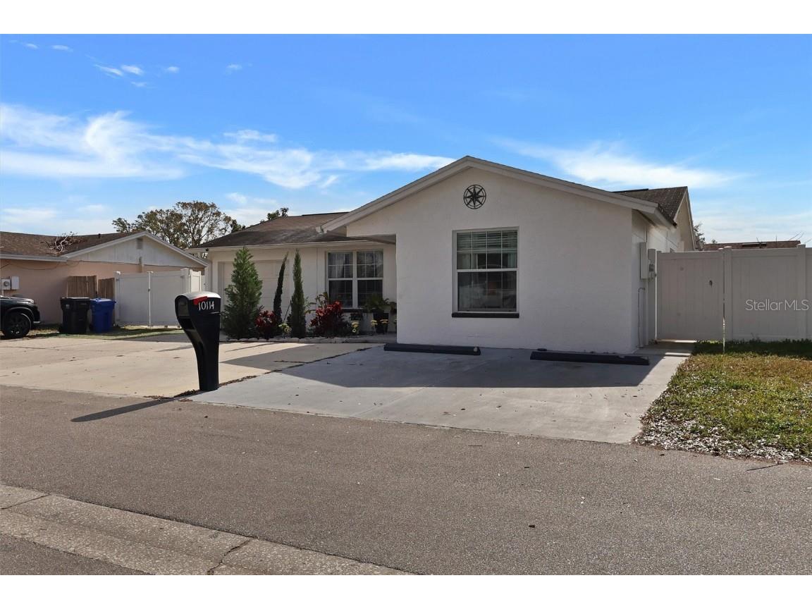 10114 Chimney Hill Court Tampa FL 33615 TB8340085 image1