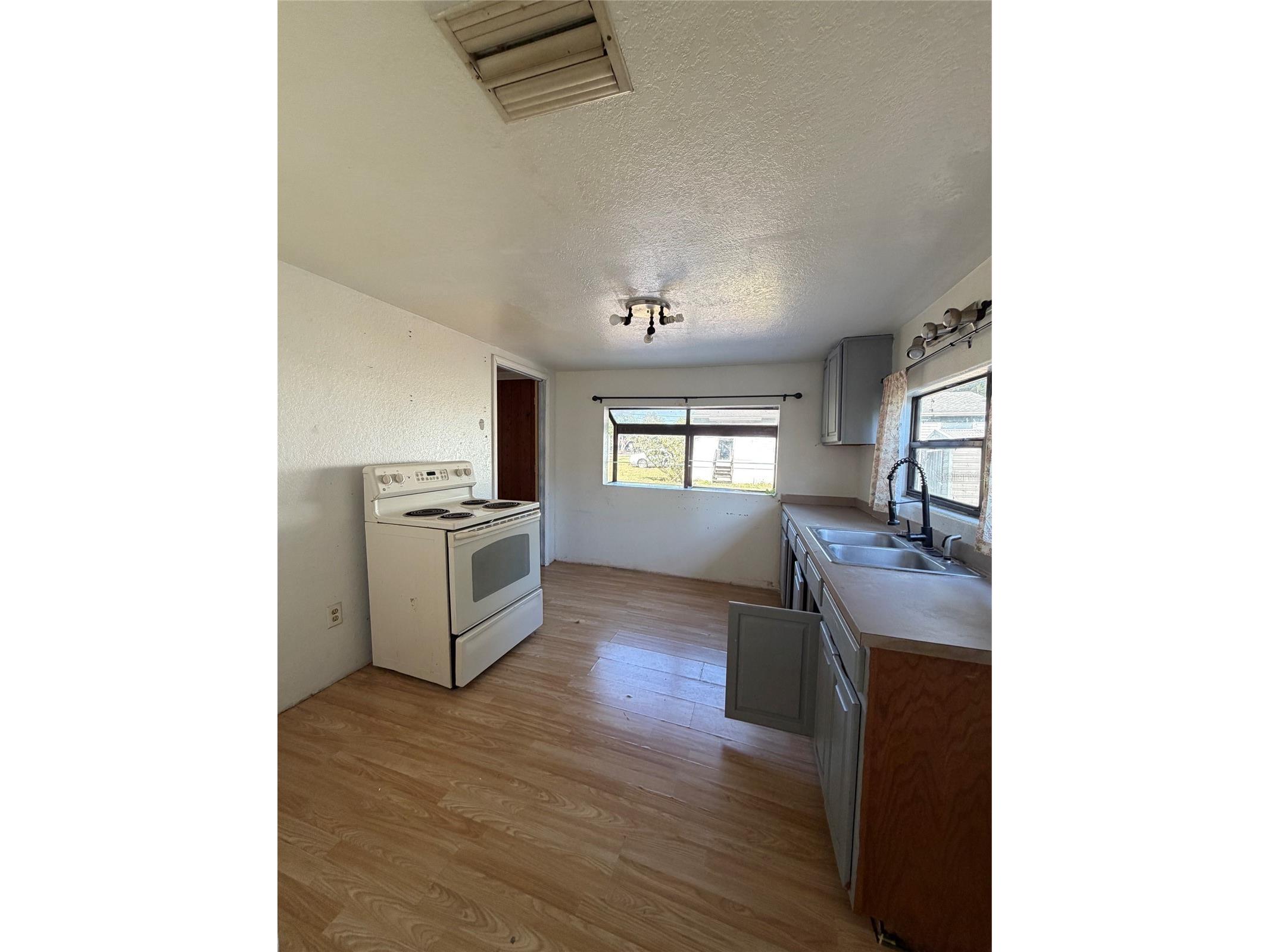 10114 E Columbus Drive Tampa FL 33619 TB8509180 image6