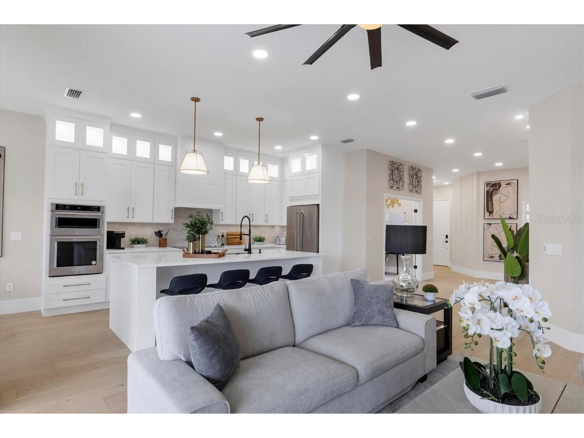 10114 Glenmore Avenue Bradenton FL 34202 A4672652 image16