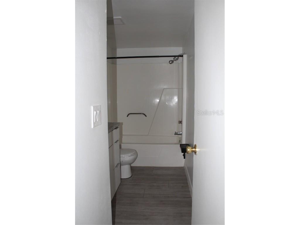 10115 Wheatley Hills Court Tampa FL 33615 TB8442931 image12