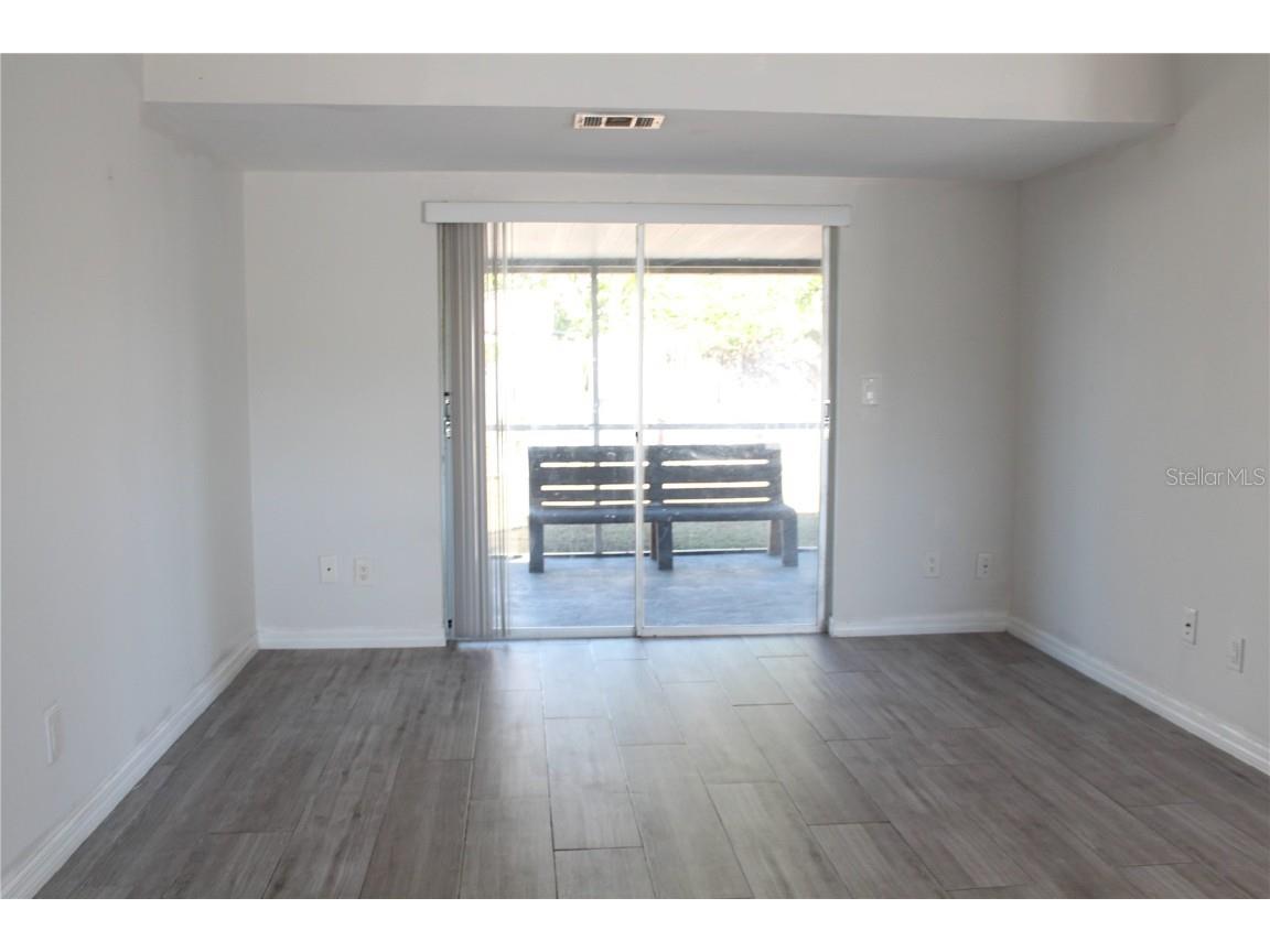 10115 Wheatley Hills Court Tampa FL 33615 TB8442931 image2