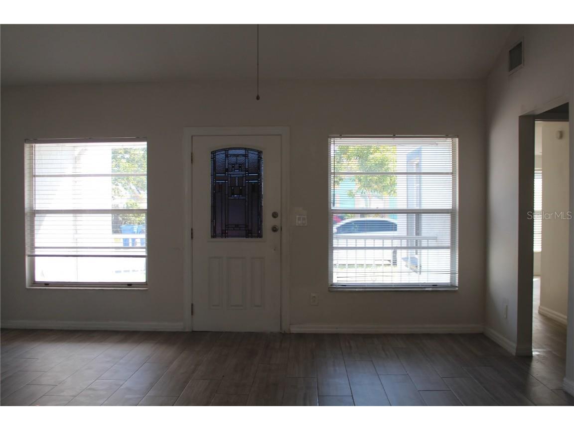 10115 Wheatley Hills Court Tampa FL 33615 TB8442931 image3