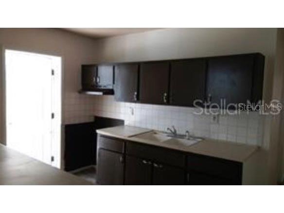 10116 N Hyacinth Avenue Tampa FL 33612 TB8430846 image2