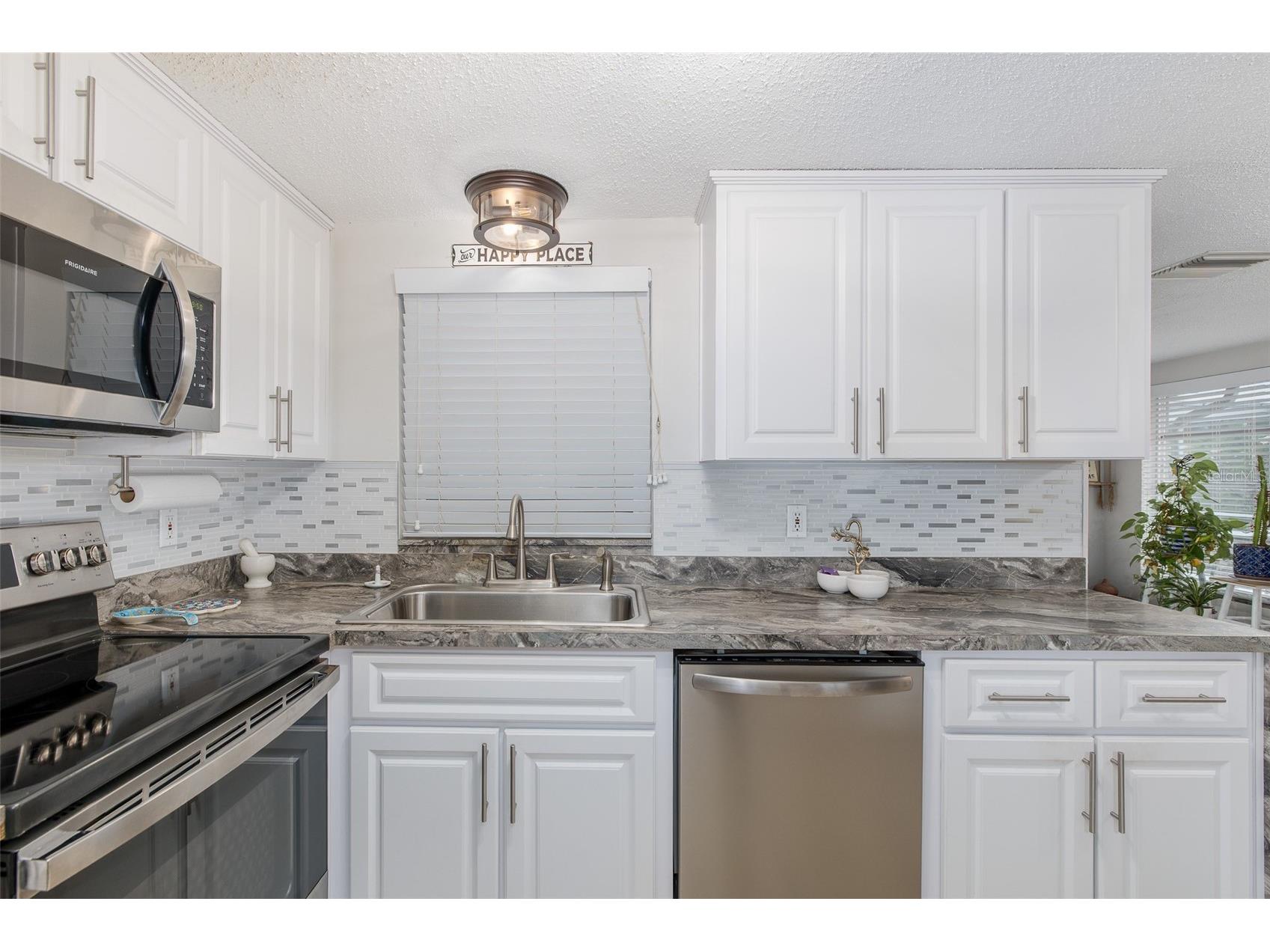10117 Gardenia Lane Port Richey FL 34668 W7885746 image17