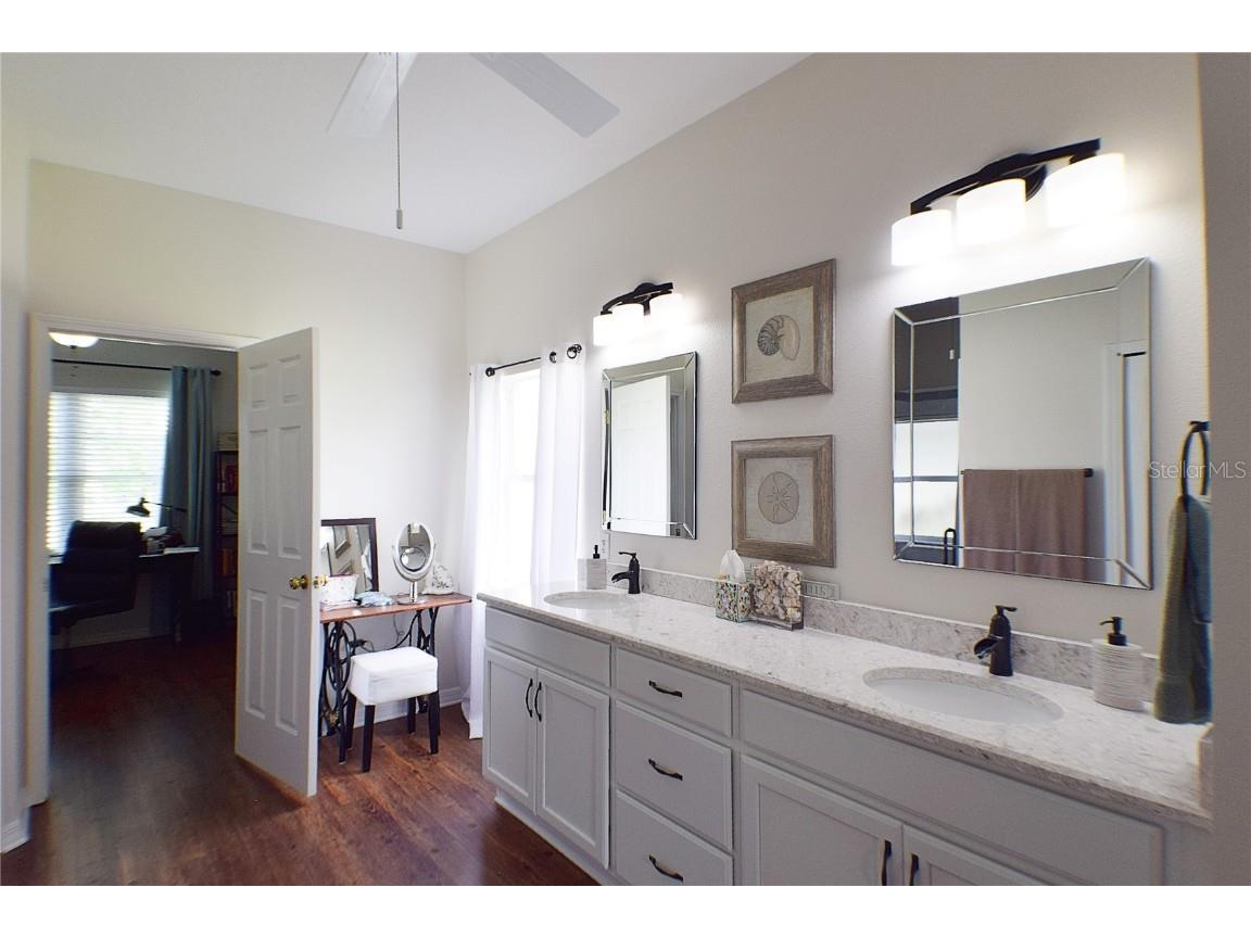 10118 Cleghorn Drive San Antonio FL 33576 TB8369438 image25