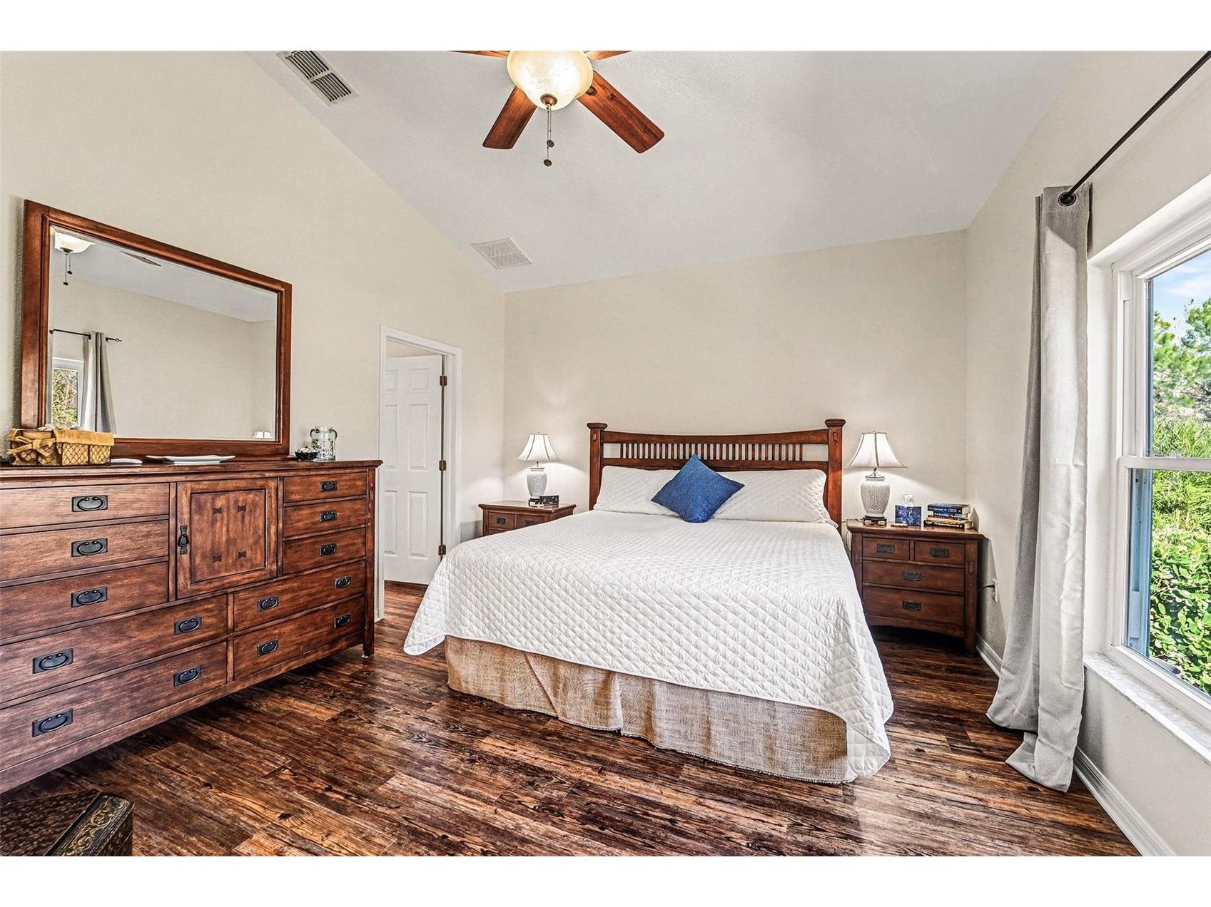 10118 Cleghorn Drive San Antonio FL 33576 TB8471776 image22