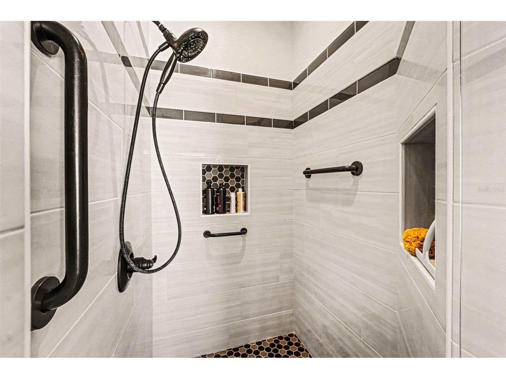 10118 Cleghorn Drive San Antonio FL 33576 TB8471776 image27