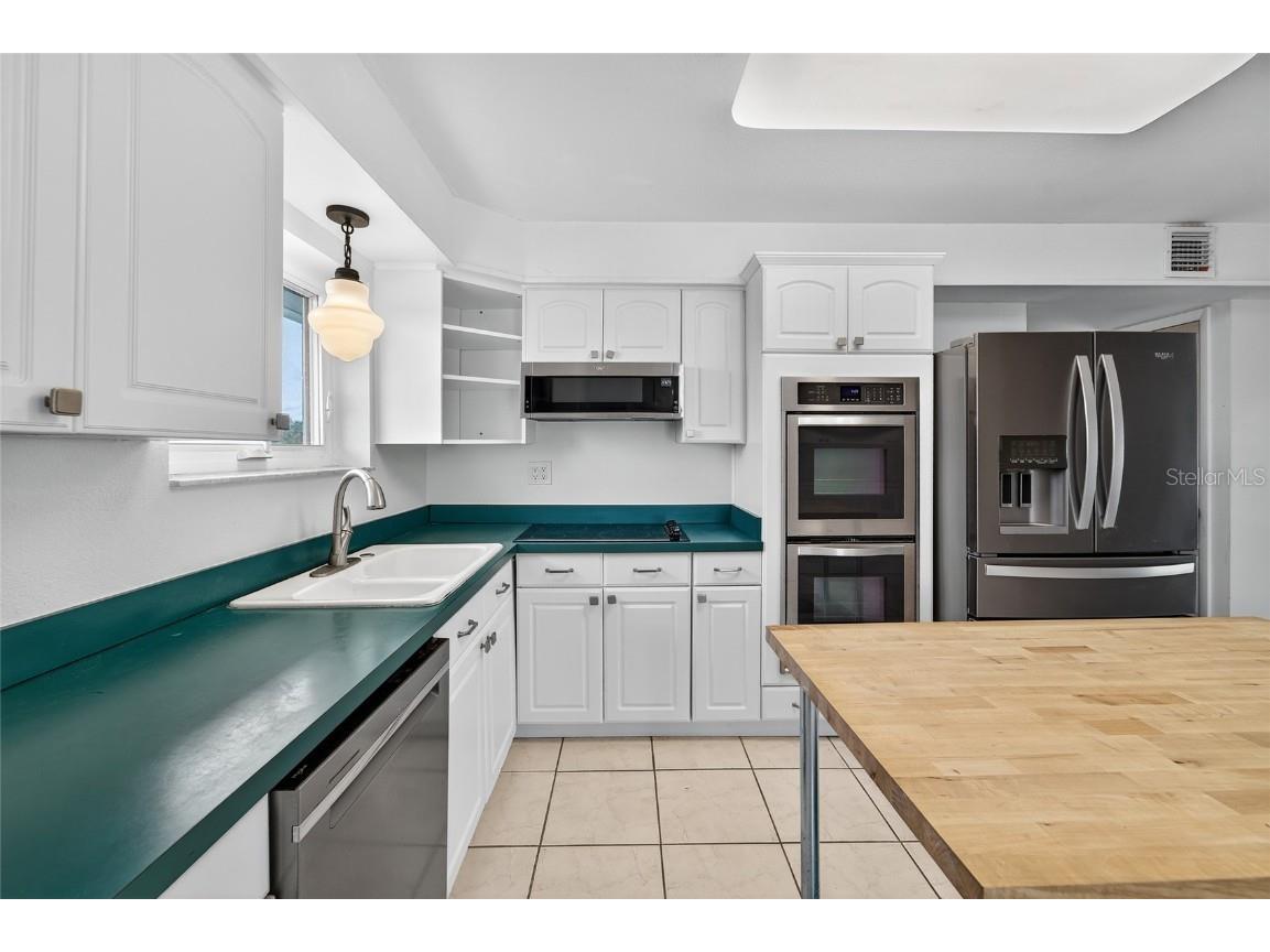 1012 Augusta Drive Sun City Center FL 33573 - Swan Lake TB8410911 image11