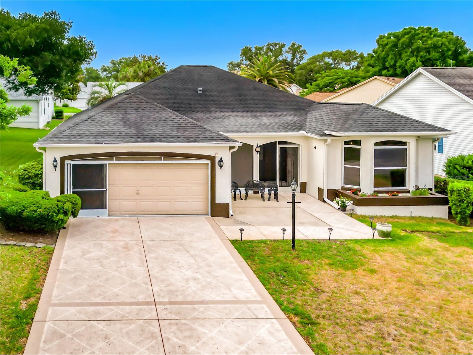 1012 Diego Court Lady Lake FL 32159 S5149008 image2