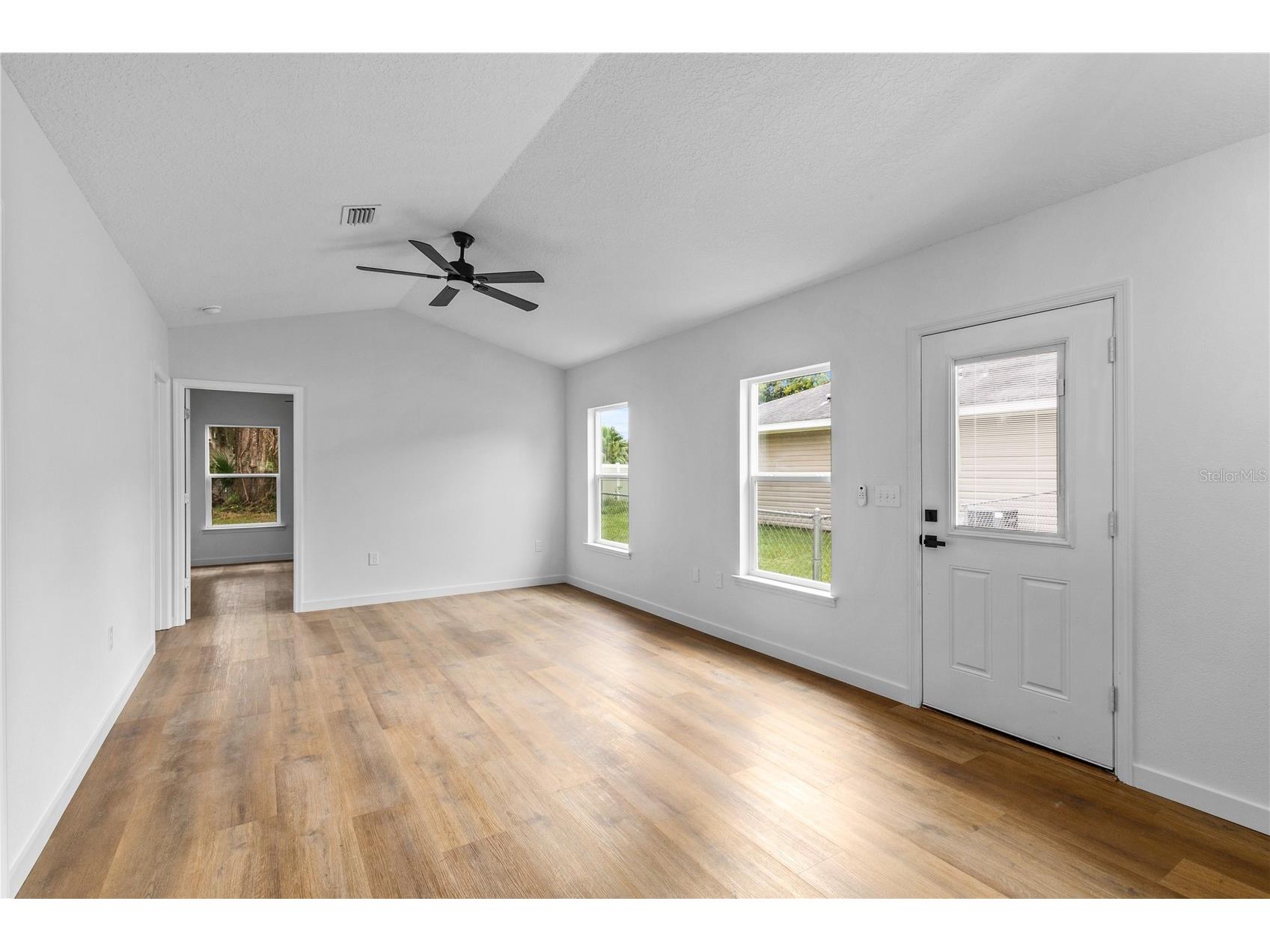 1012 E Hazzard Eustis FL 32726 O6371814 image10