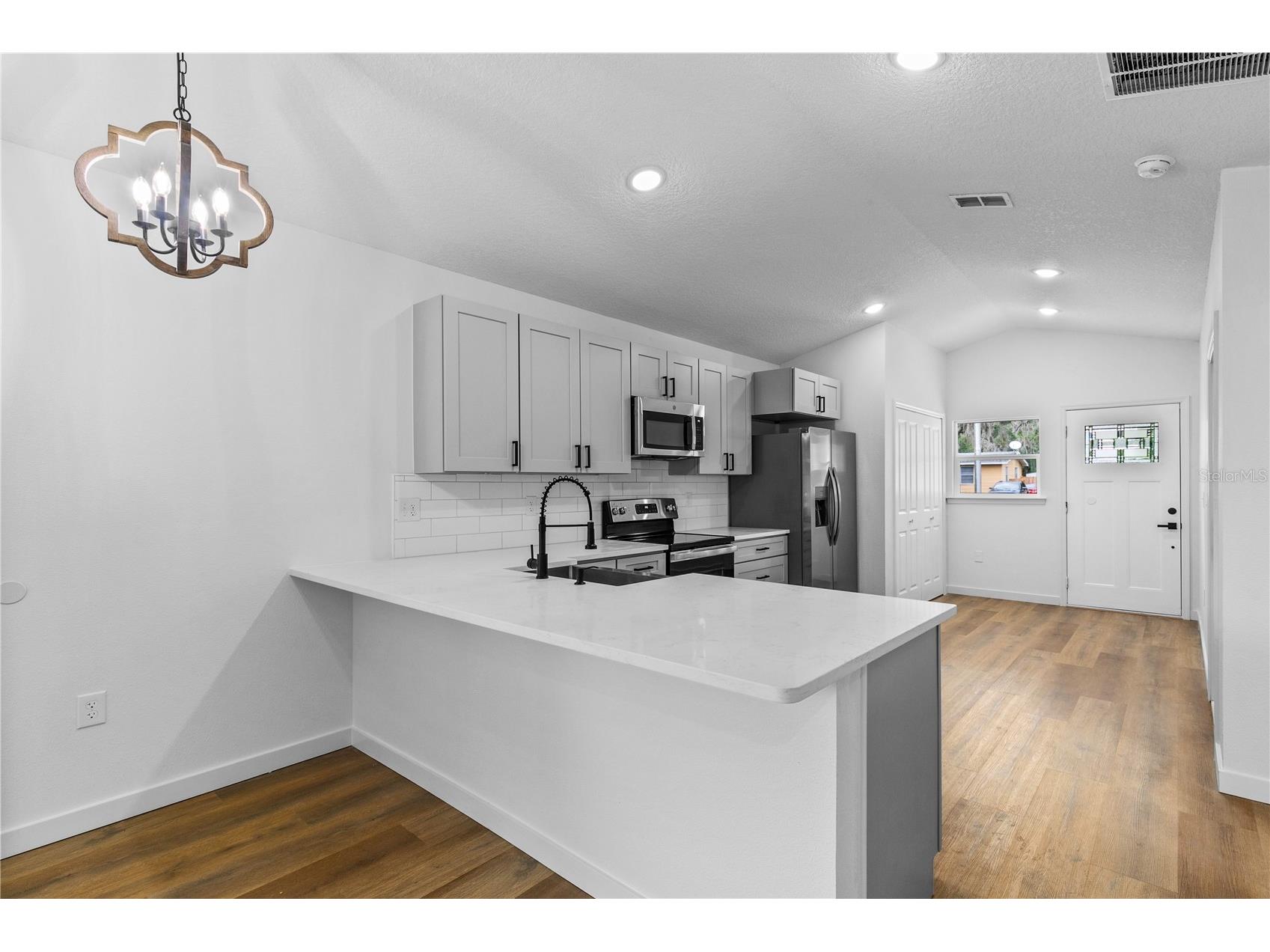 1012 E Hazzard Eustis FL 32726 O6371814 image7