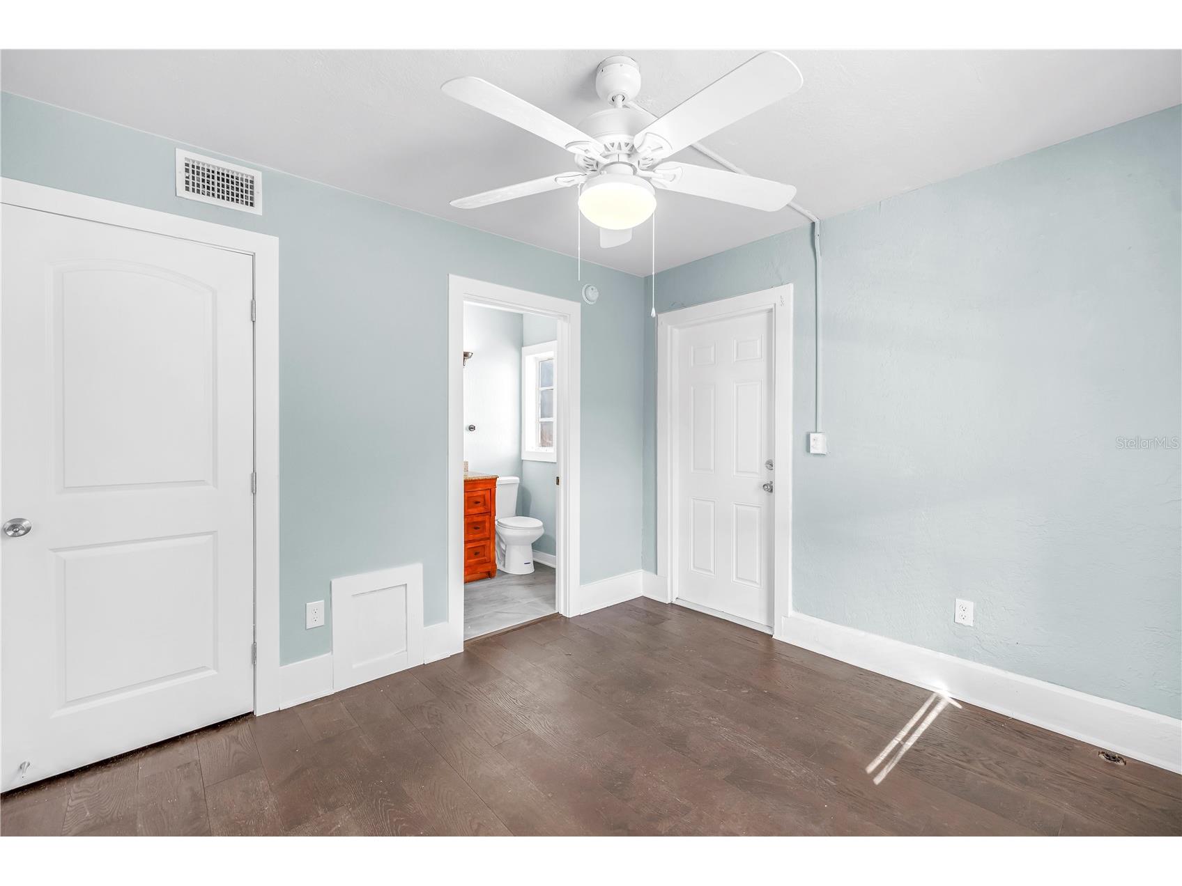 1012 Granville Court N Saint Petersburg FL 33701 TB8455452 image17