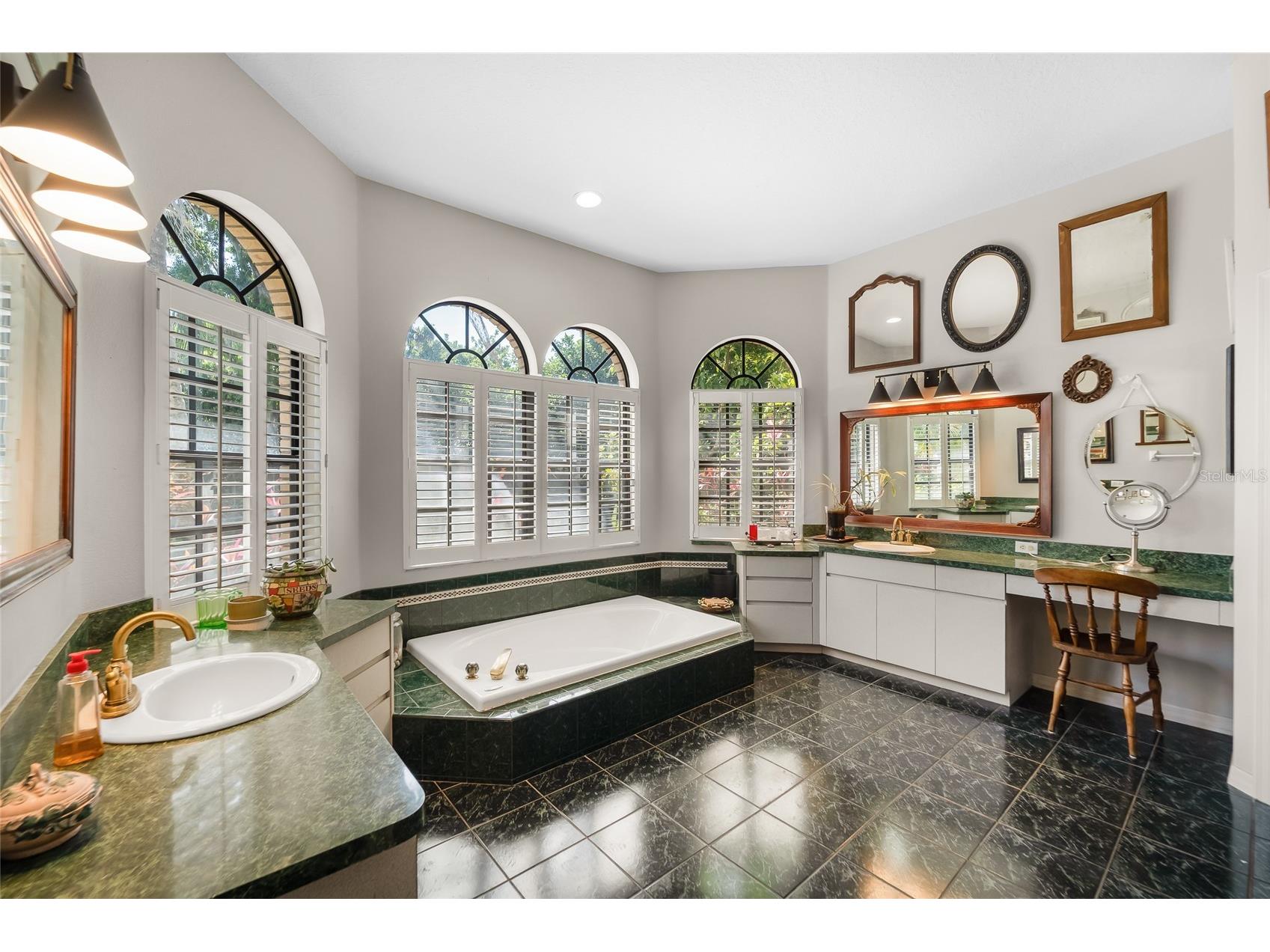 1012 Kingsborough Gardens Court Lutz FL 33548 - LAKE REINHEIMER TB8501775 image17