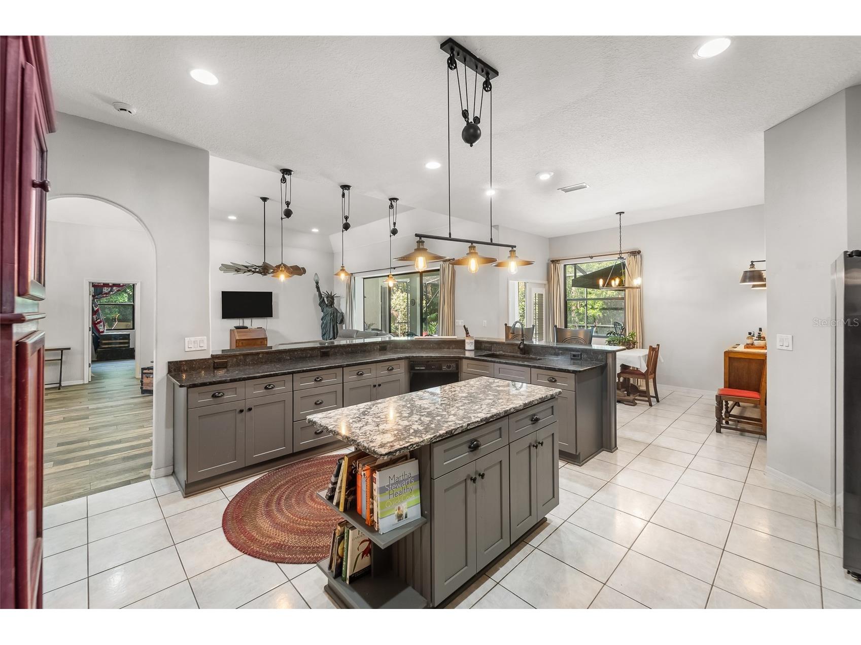 1012 Kingsborough Gardens Court Lutz FL 33548 - LAKE REINHEIMER TB8501775 image9