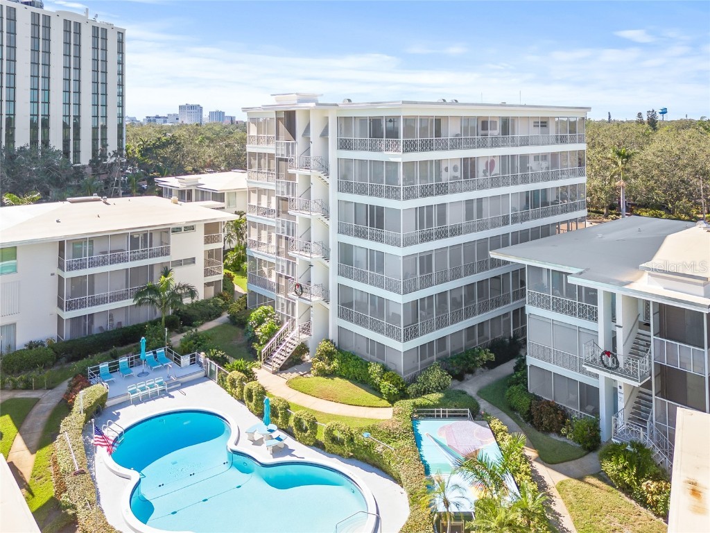 1012 N Shore Drive NE #14 Saint Petersburg FL 33701 TB8425489 image2