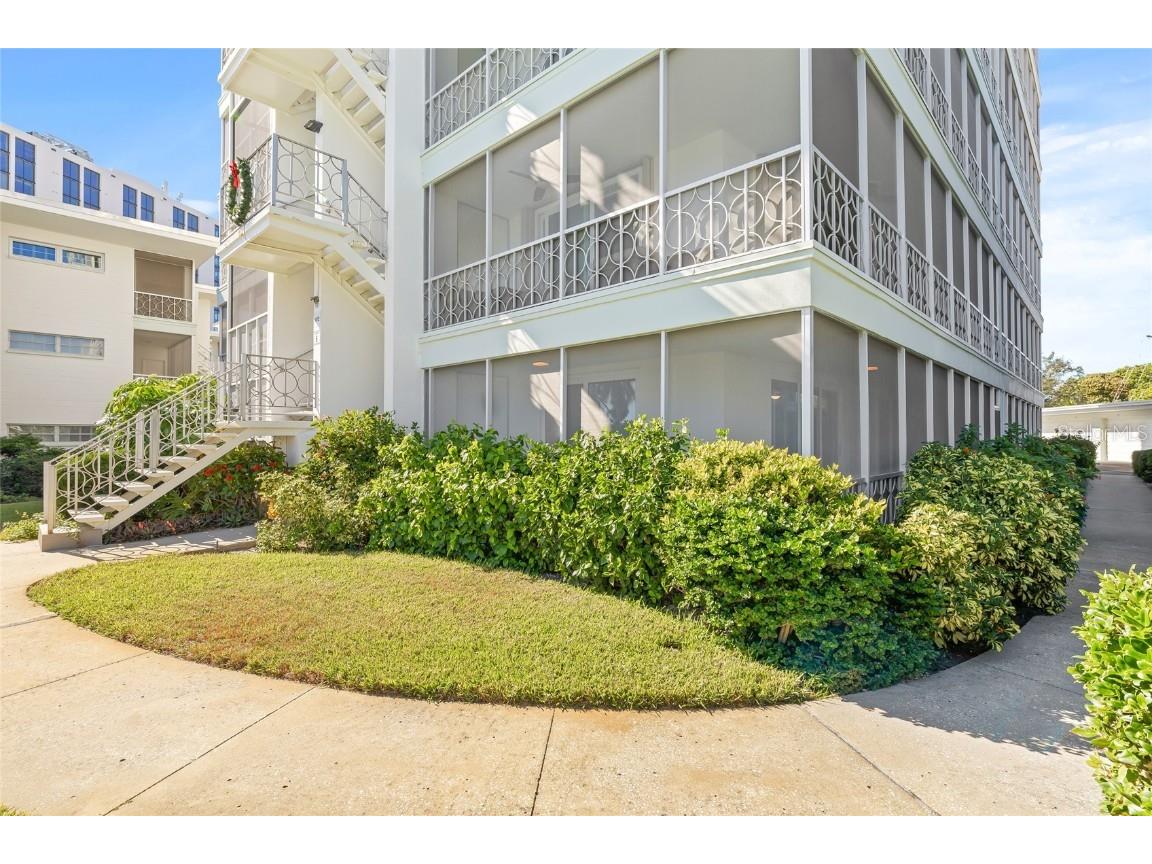 1012 N Shore Drive NE #14 Saint Petersburg FL 33701 TB8425489 image3