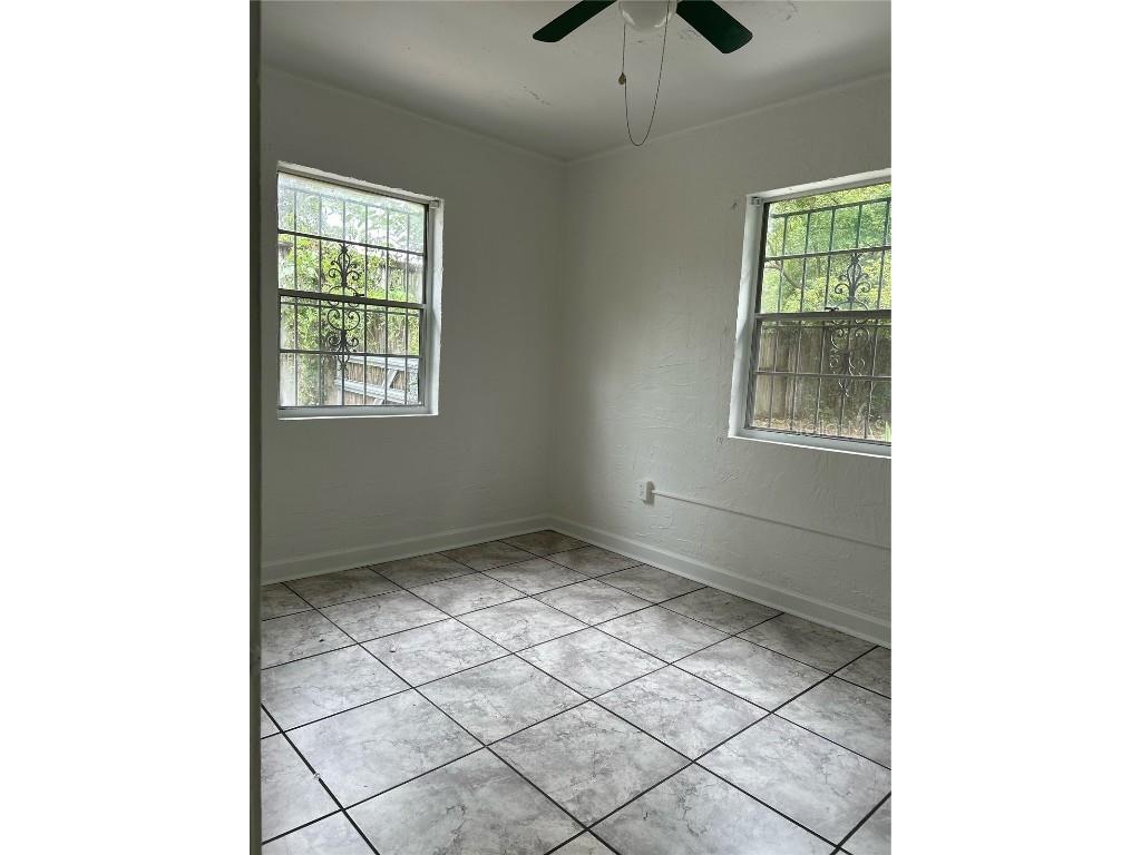 1012 NE 1st Avenue Gainesville FL 32601 GC536121 image5