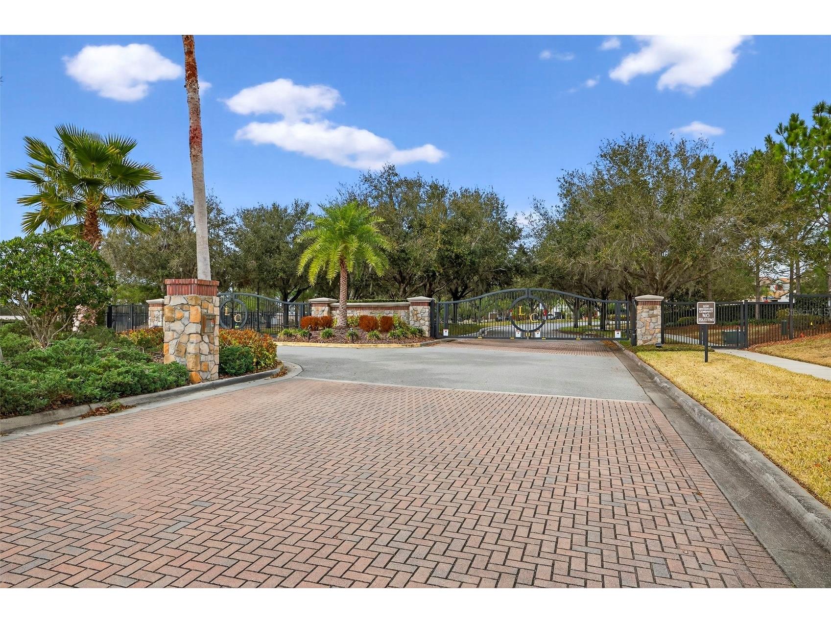 1012 Oliveto Verdi Court Brandon FL 33511 TB8515089 image2