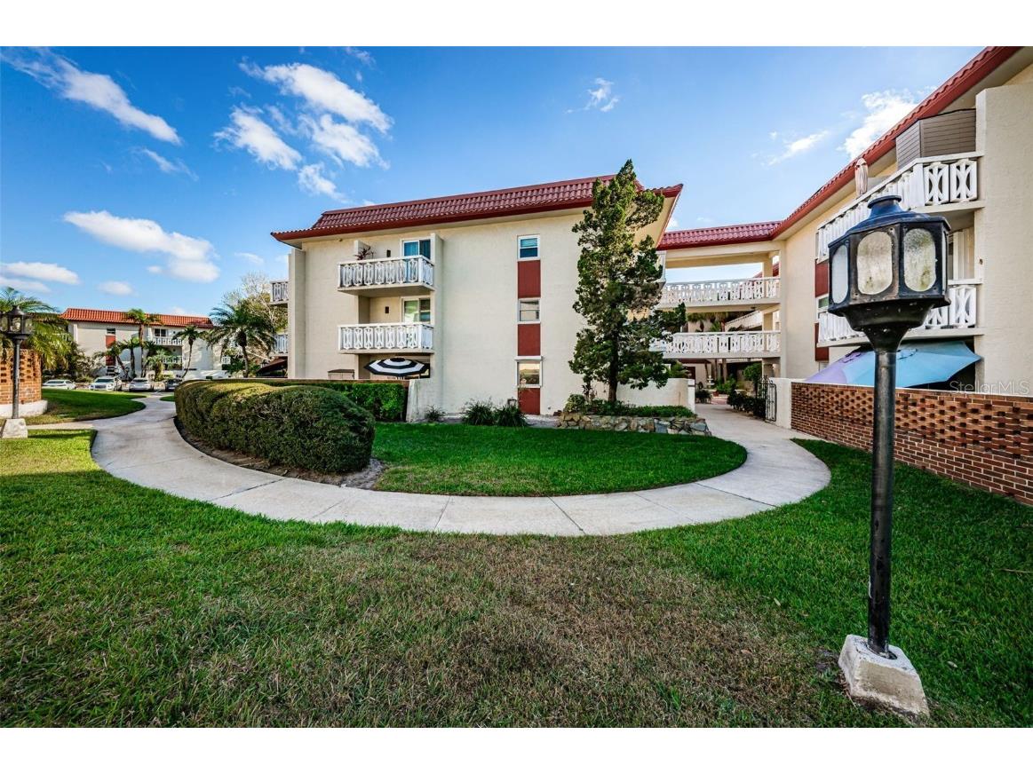 1012 Pearce Drive #207 Clearwater FL 33764 U8191589 image1